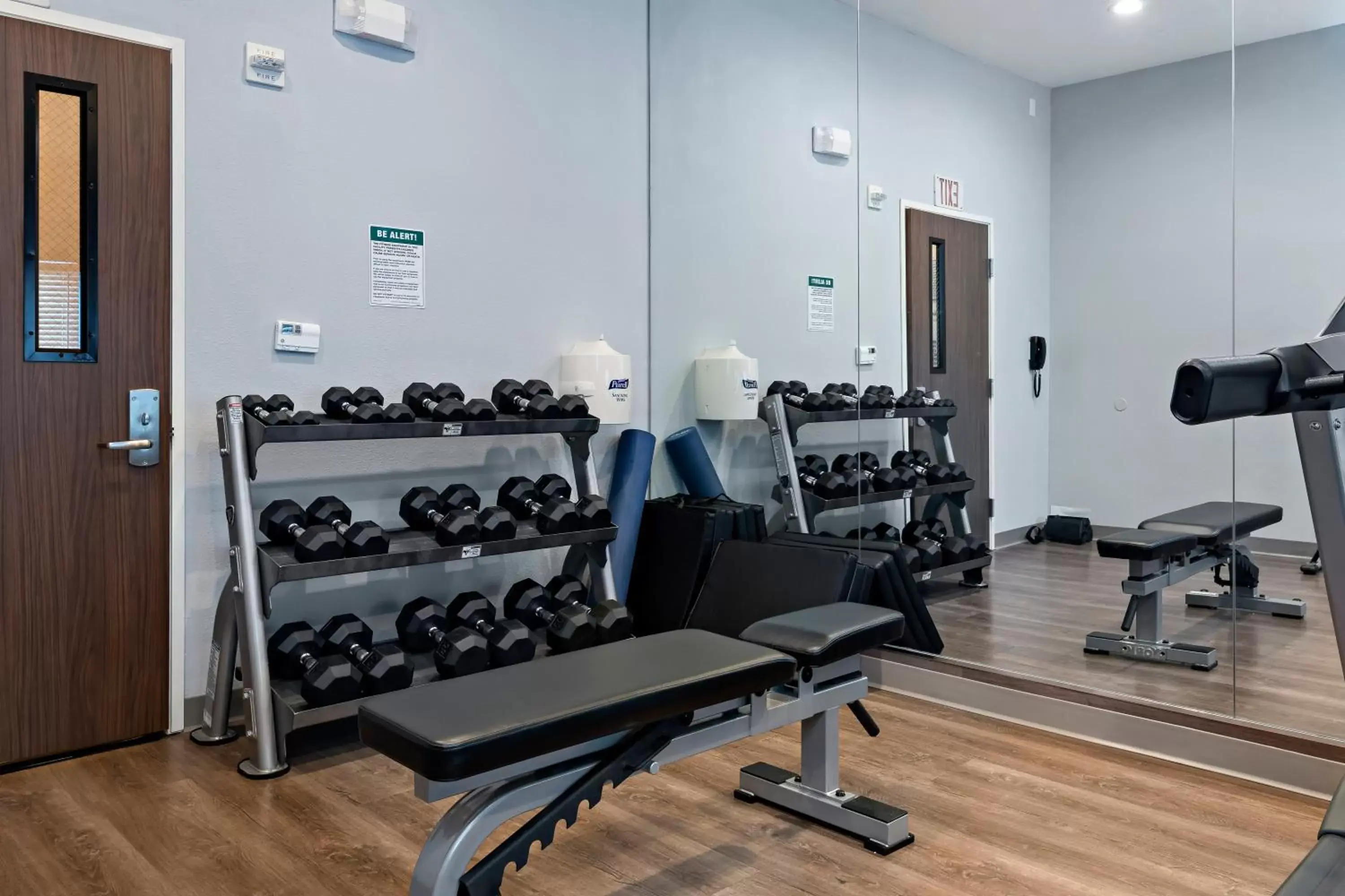 Spa and wellness centre/facilities, Fitness Center/Facilities in Holiday Inn Express Hotel & Suites Kilgore North, an IHG Hotel