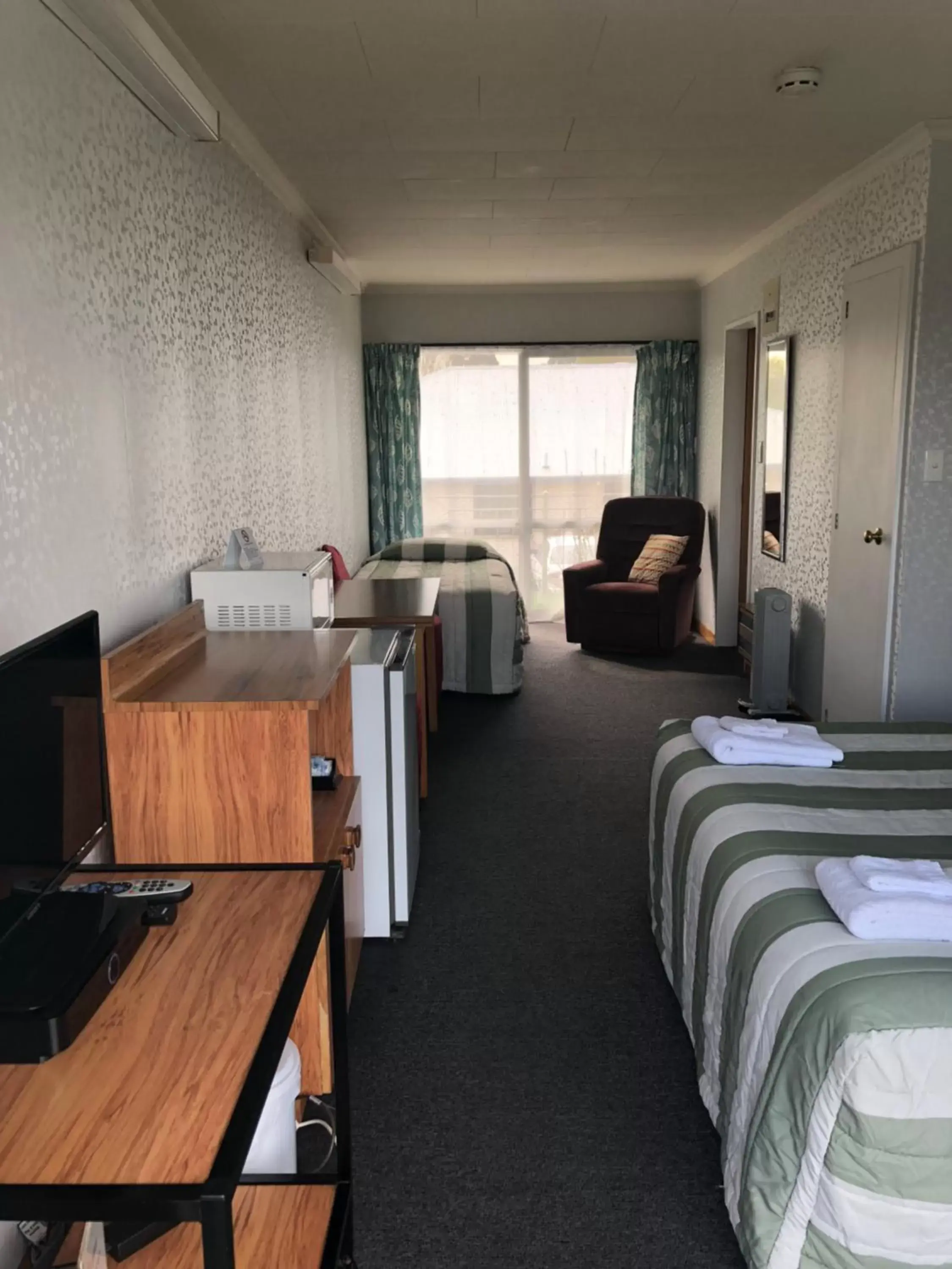 Seating Area in Lilybrook Motel