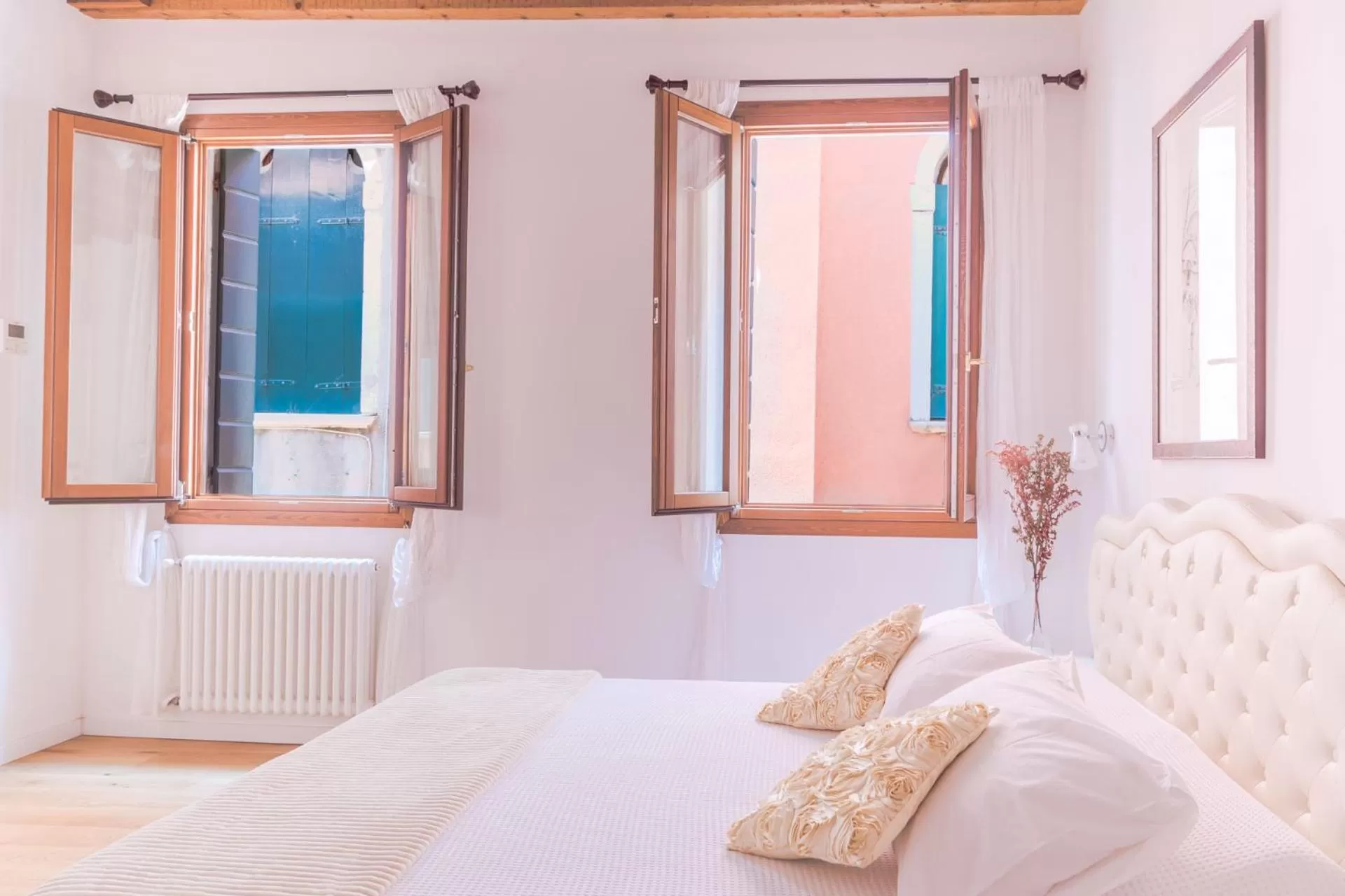 Photo of the whole room, Bed in Bianca Cappello House