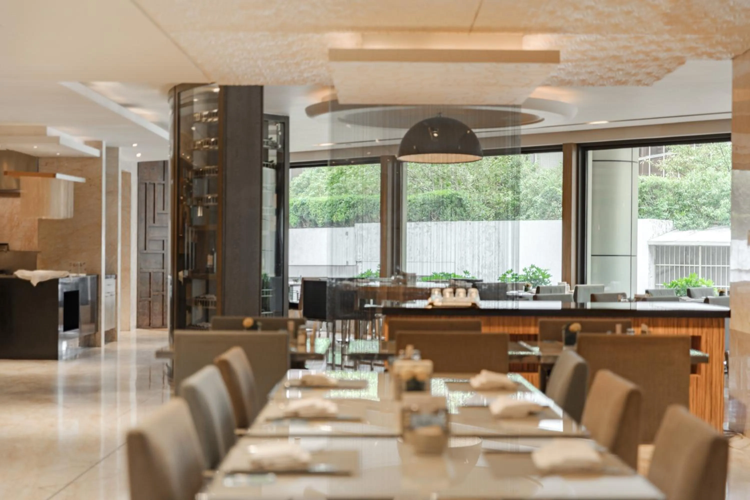 Restaurant/places to eat in Radisson Collection Hotel, Yangtze Shanghai