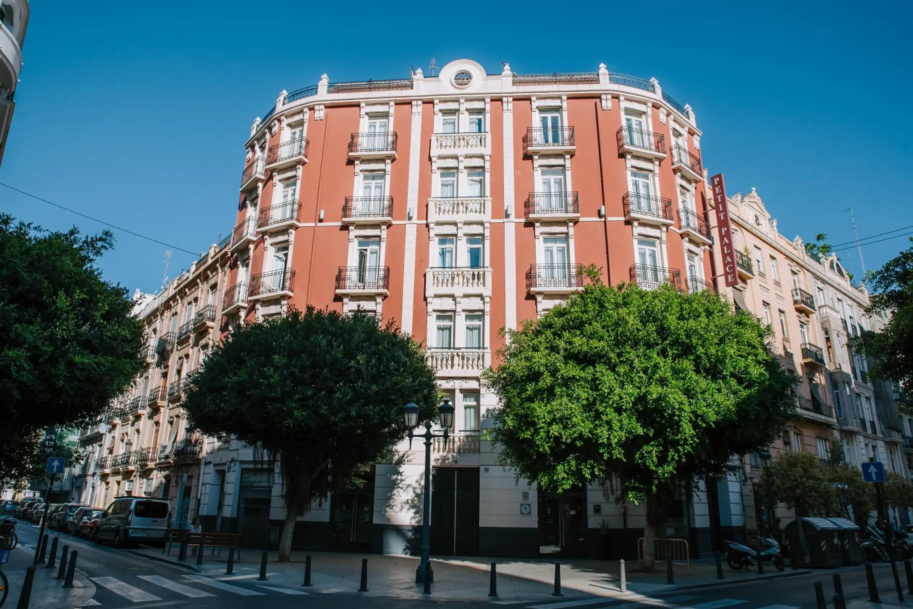 Facade/entrance, Property Building in Petit Palace Ruzafa