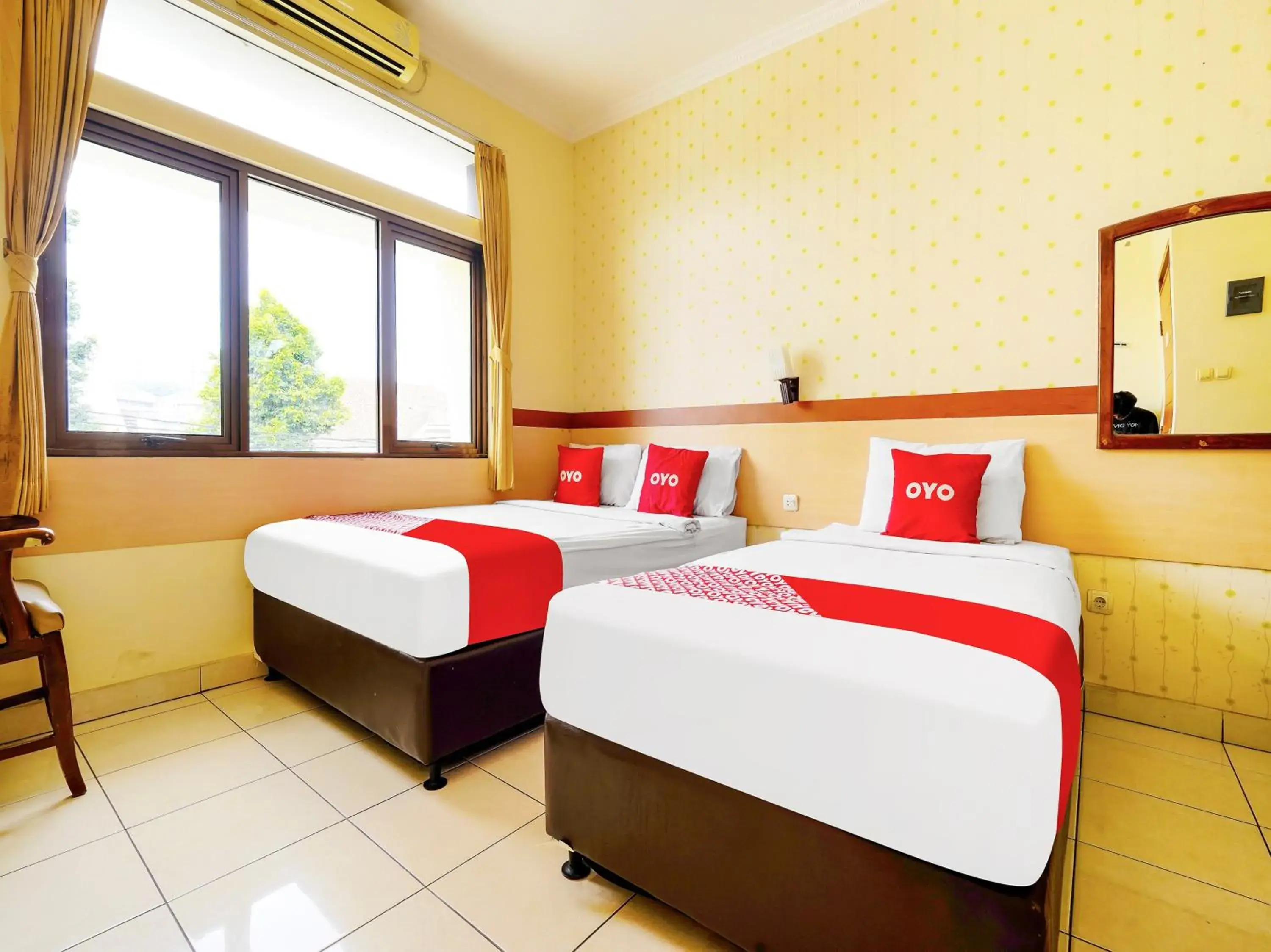 Family Suite in Super OYO Collection O 91297 Hotel Sakura Family Suite in Super OYO Collection O 91297 Hotel Sakura