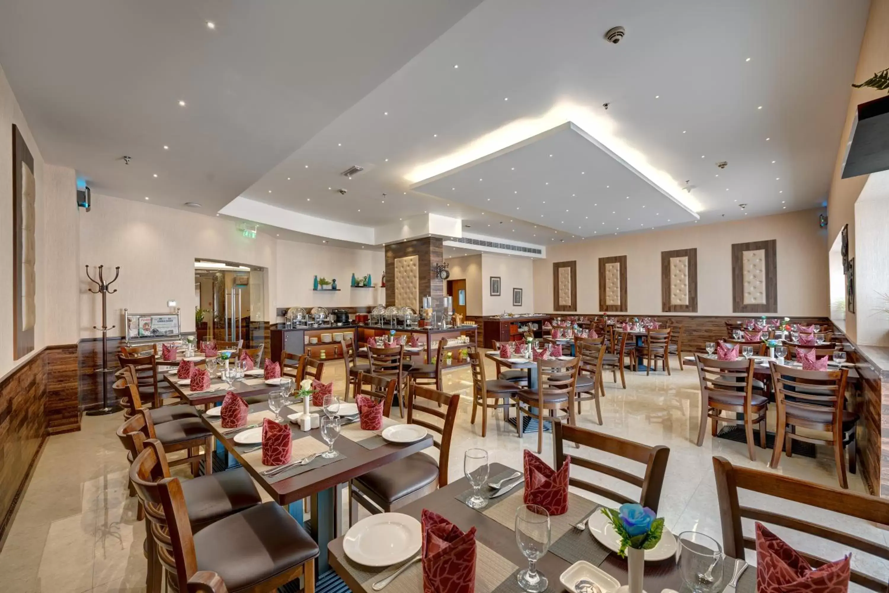 Restaurant/Places to Eat in Golden Tulip Hotel Al Barsha