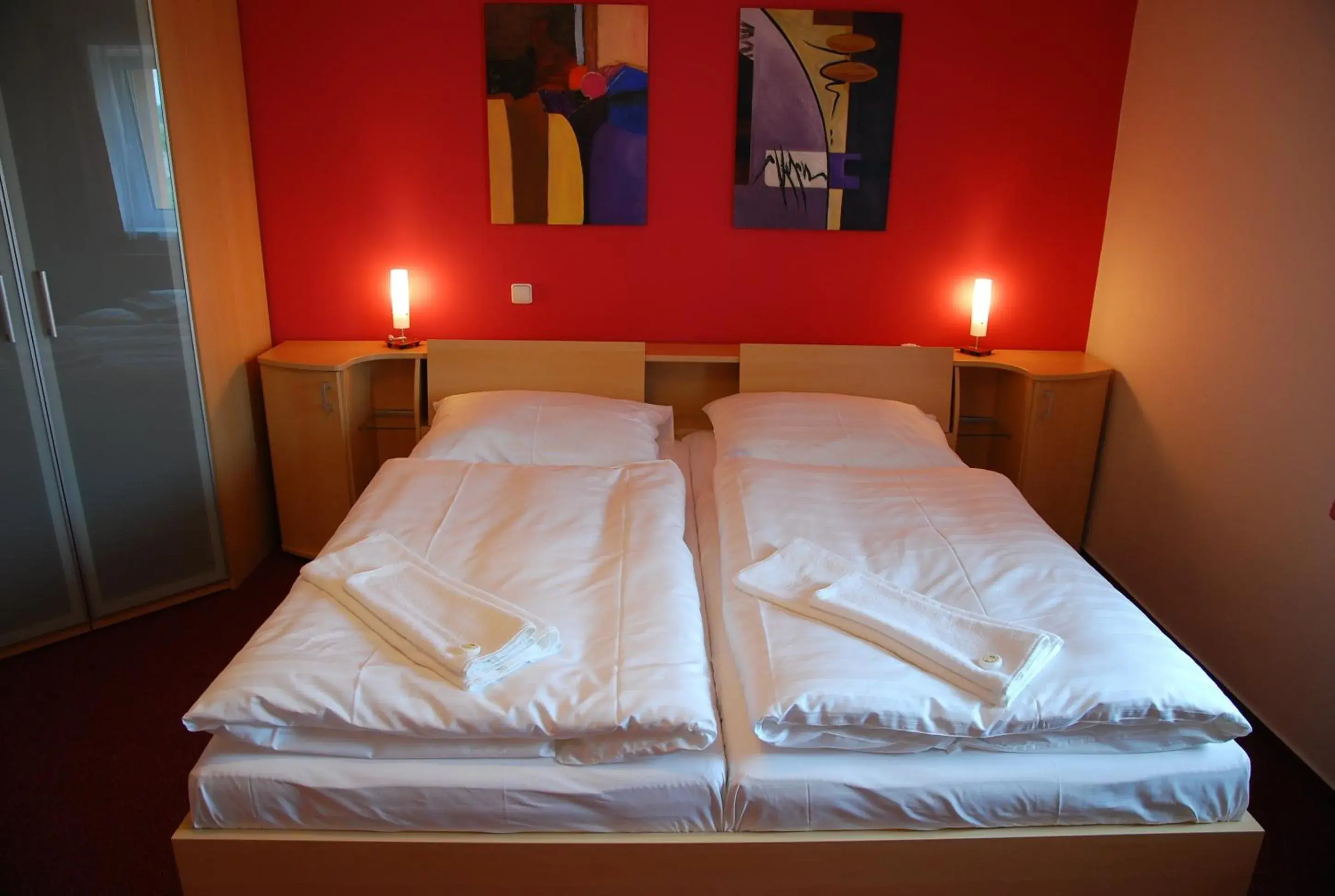 Bedroom, Bed in Hotel Senimo