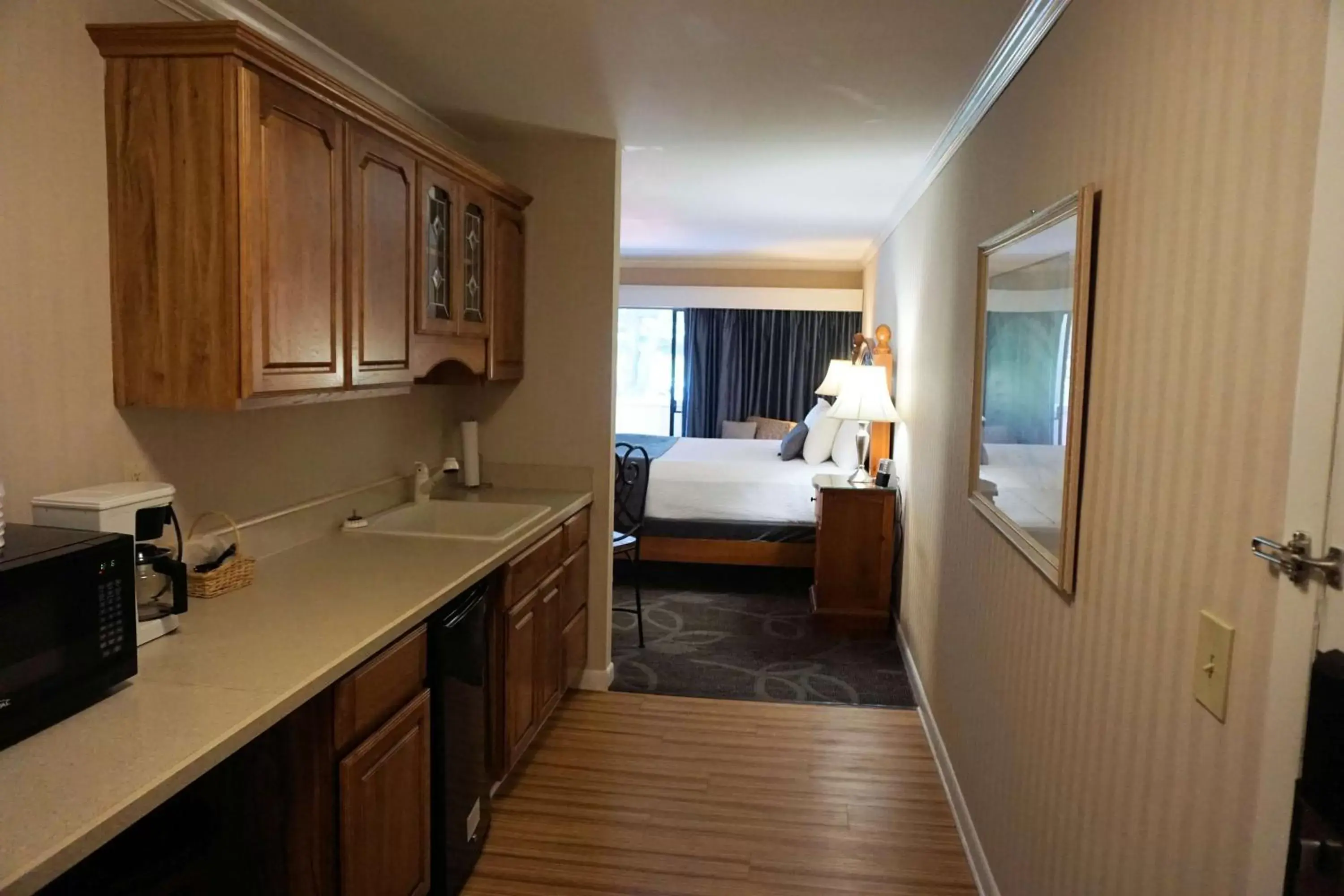 Photo of the whole room, Kitchen/Kitchenette in Best Western Chincoteague Island