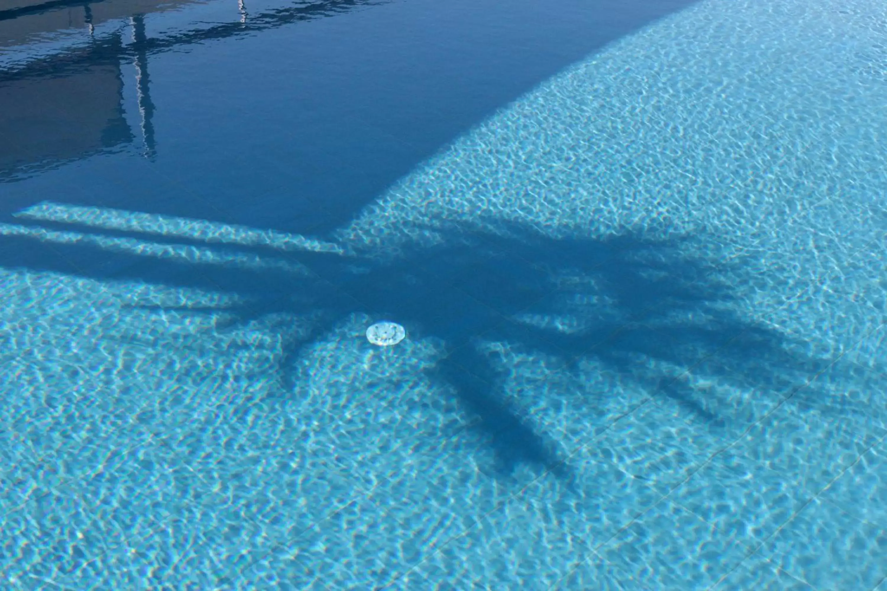 Swimming pool in Best Western Premier Hôtel du Vieux-Port