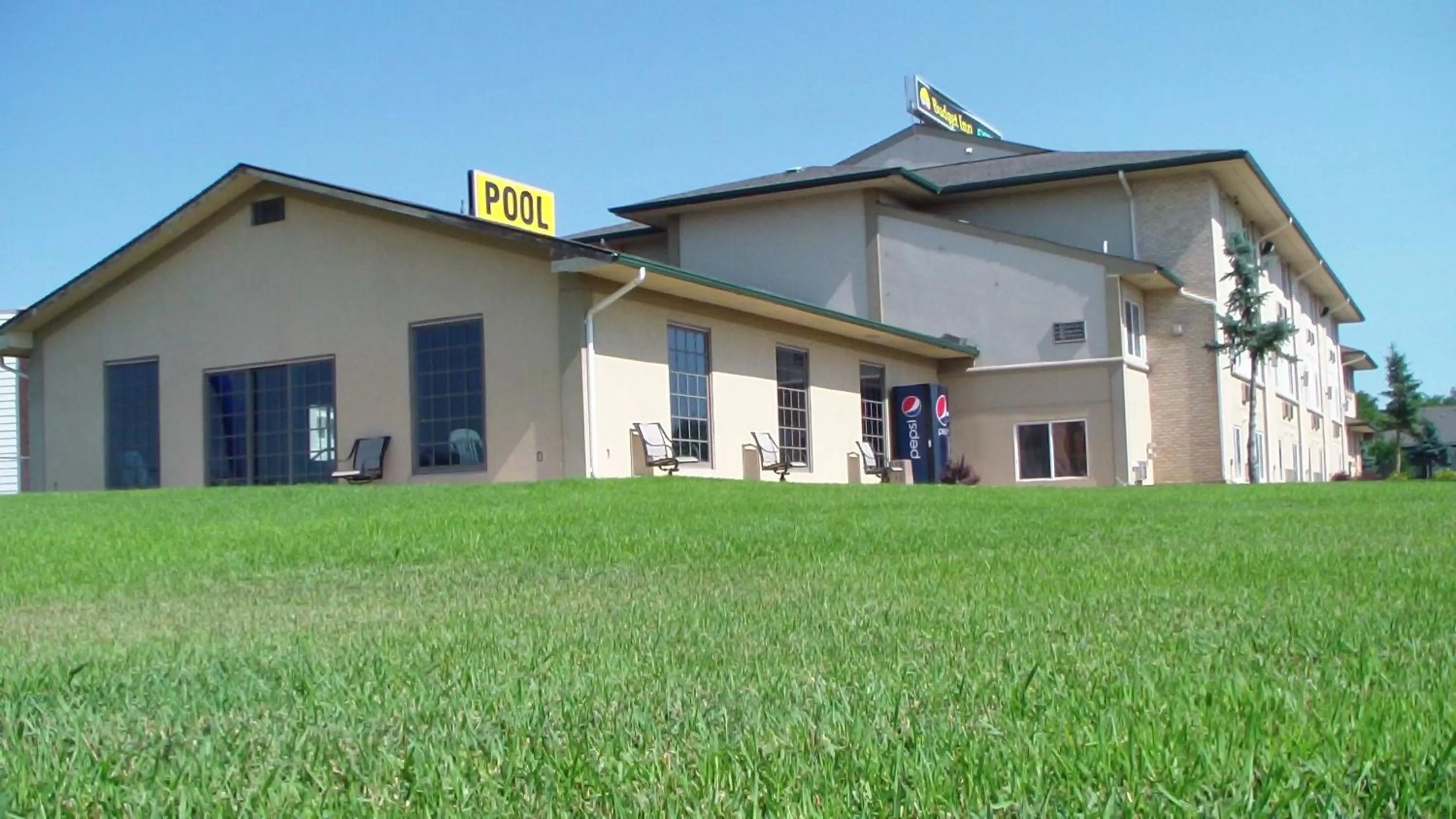 Property building in Budget Inn Express