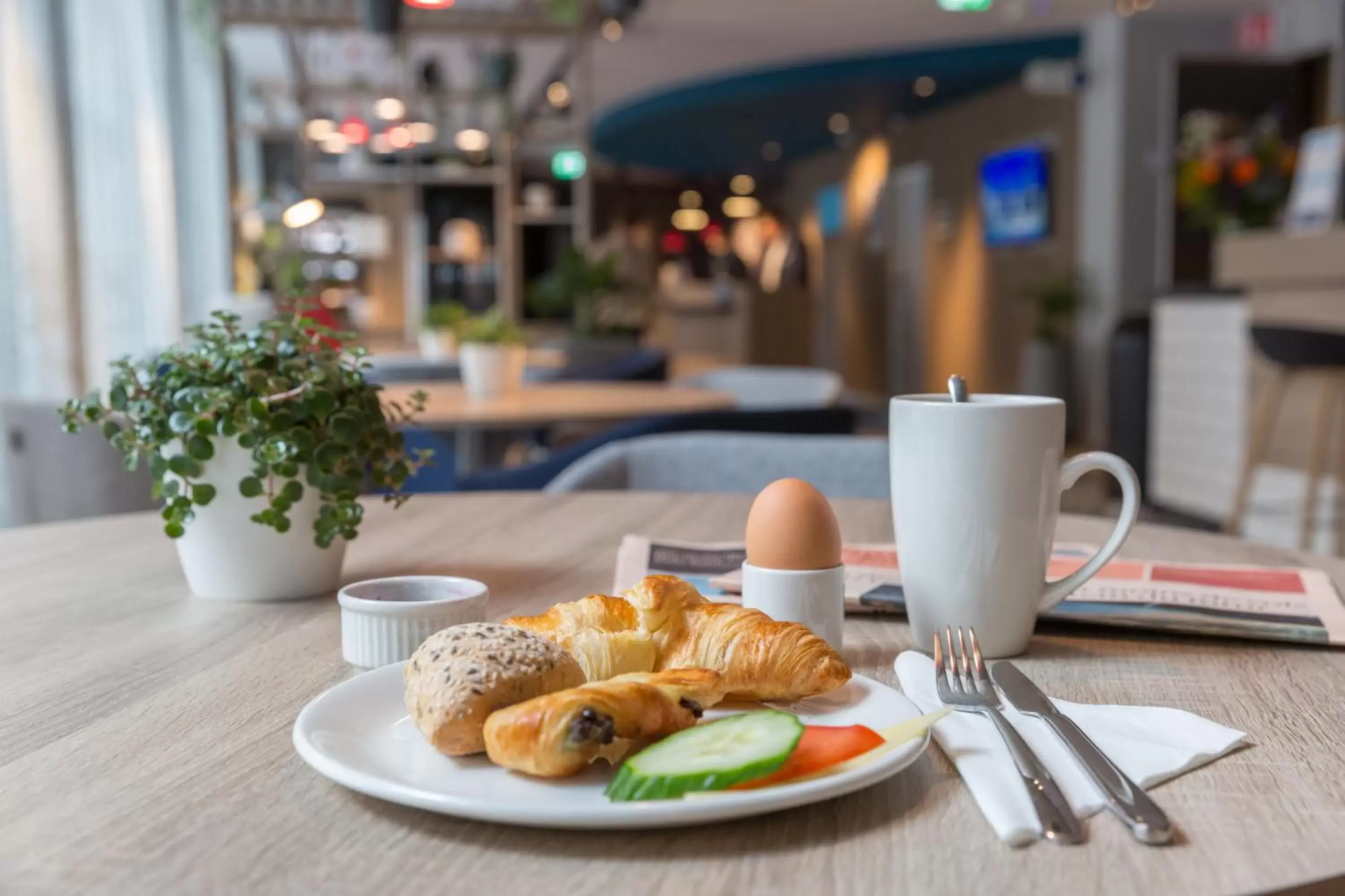 Continental breakfast in Holiday Inn Express Brussels-Grand-Place, an IHG Hotel
