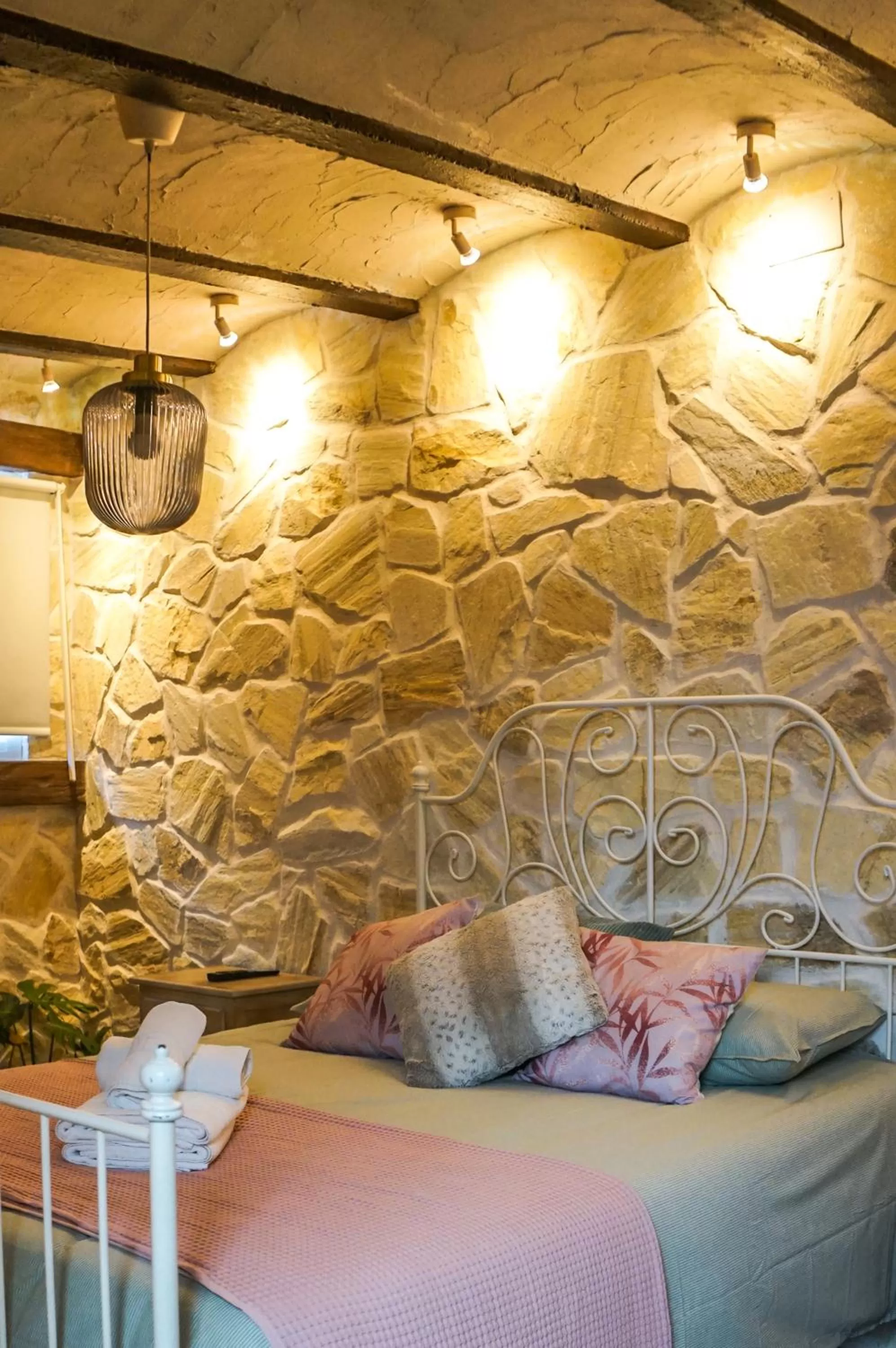 Bedroom, Bed in Hotel Posada de las Cuevas