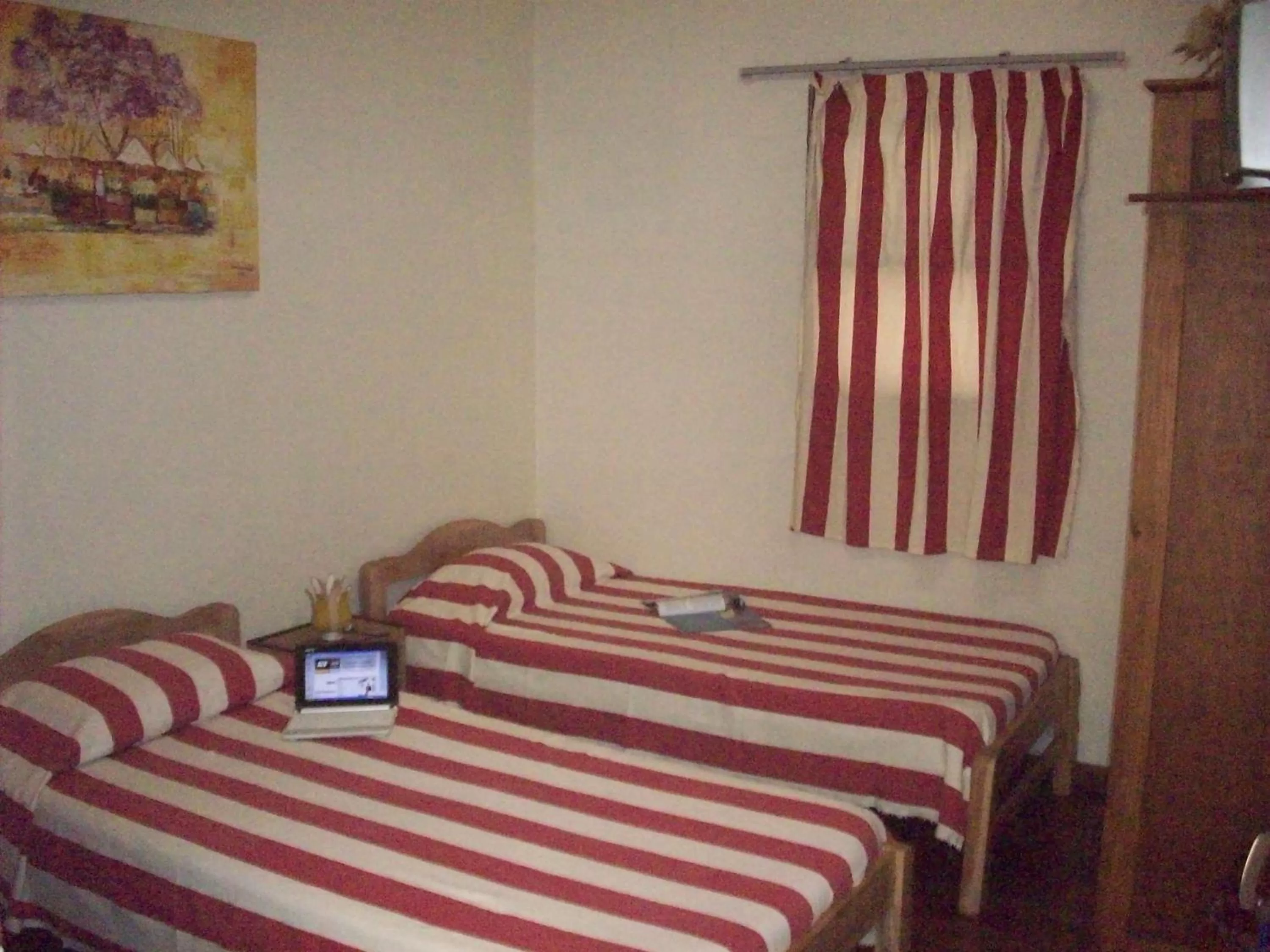 Bed in TANA-JACARANDA