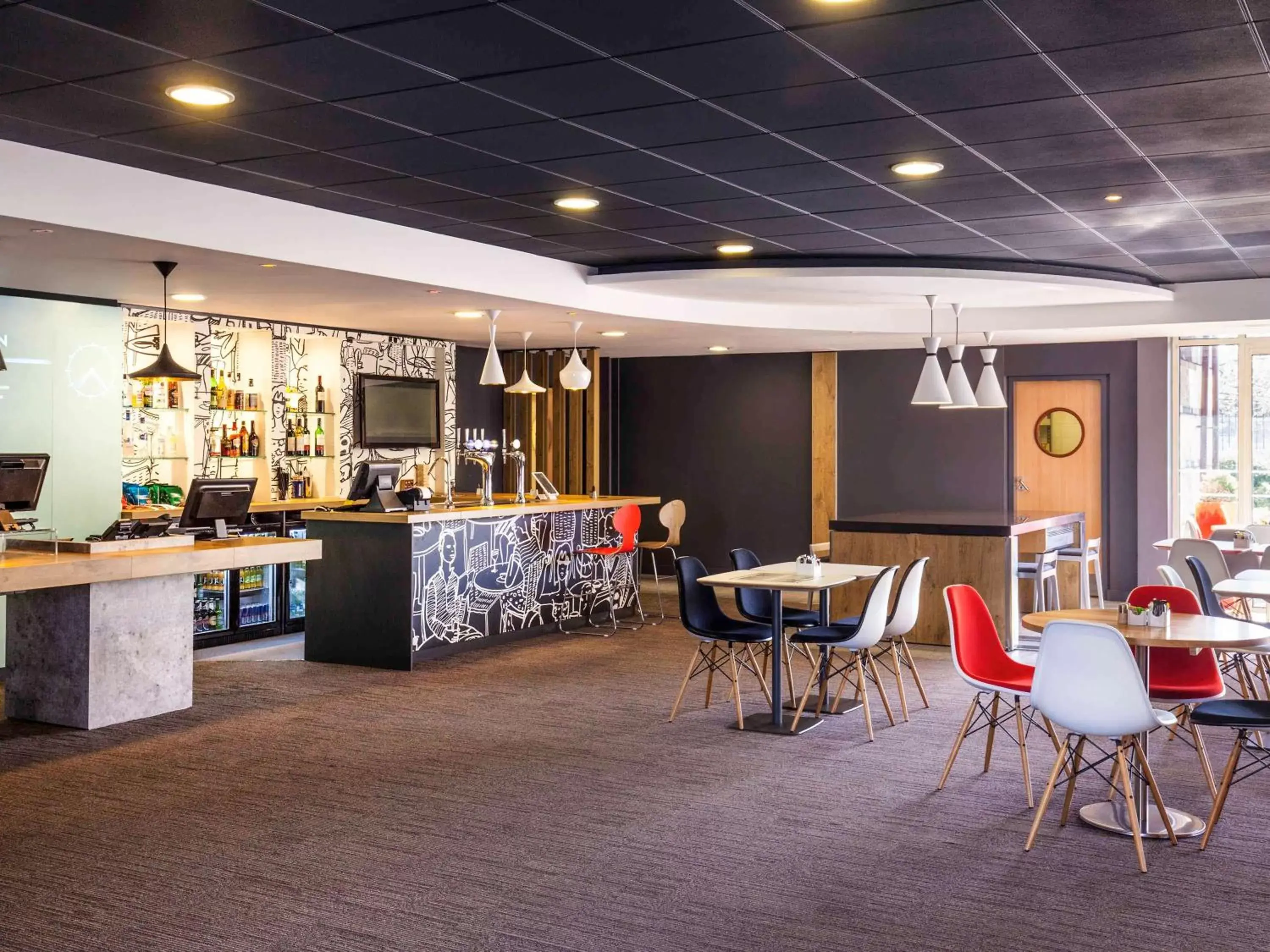 Property building in ibis London Barking Property building in ibis London Barking