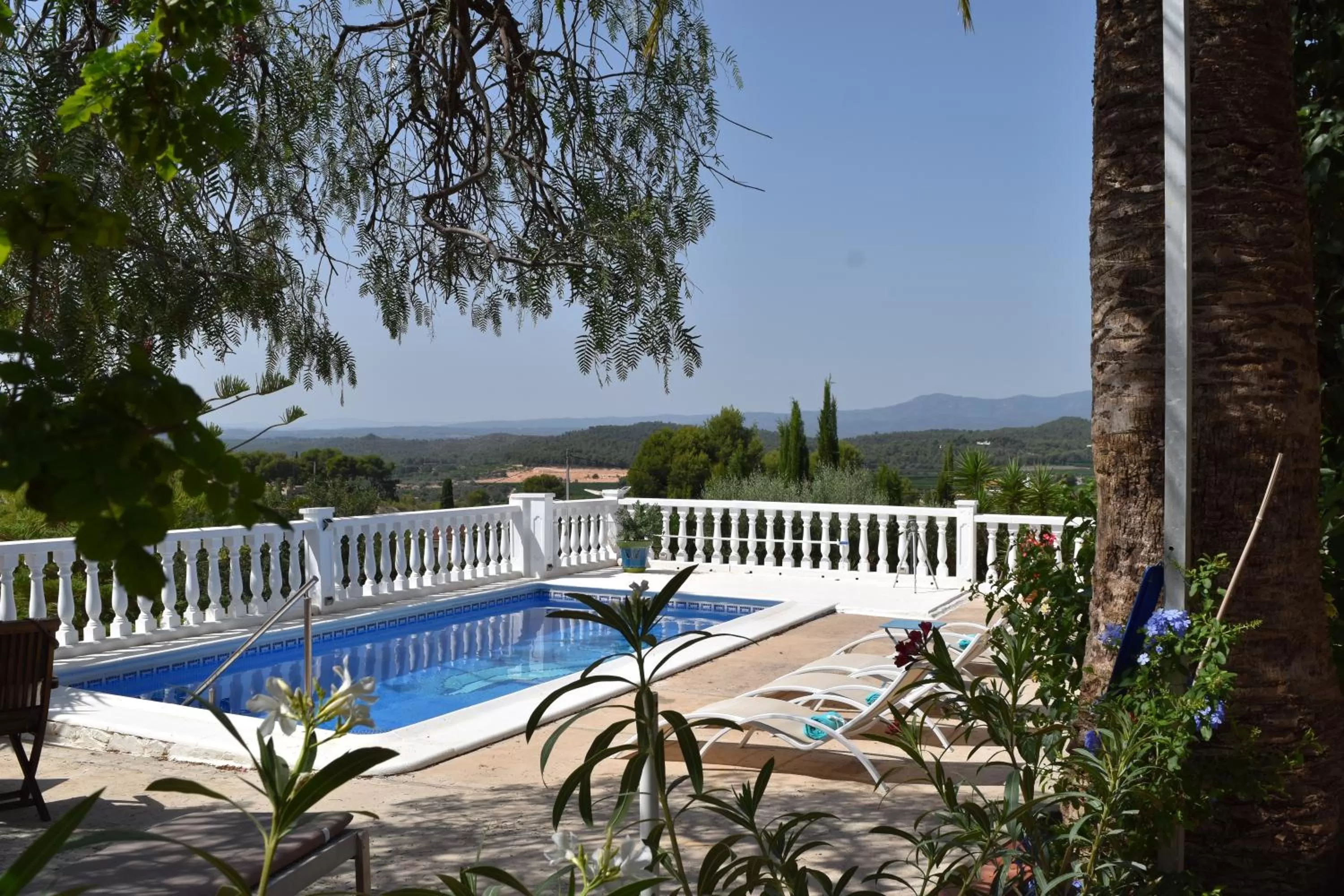 Swimming Pool in Casa Loro Loco B&B