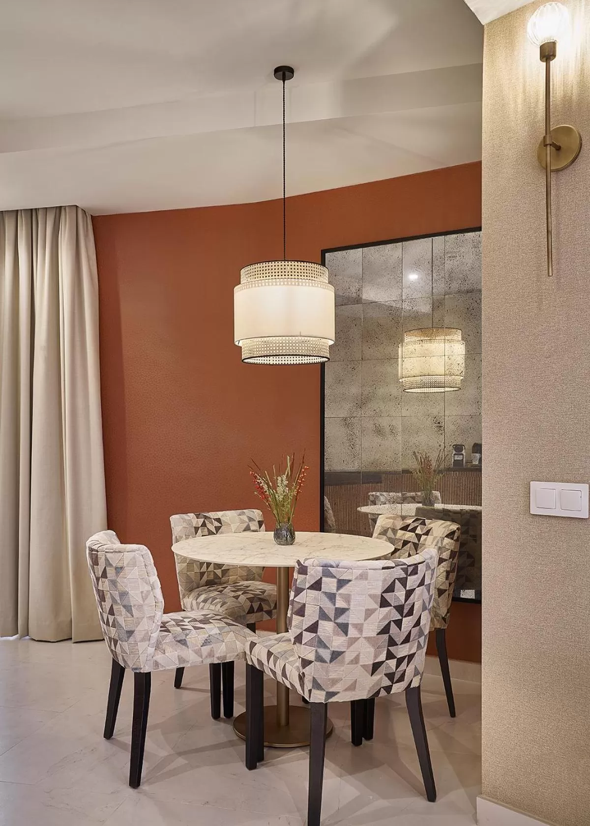 Dining area in Vincci Molviedro Suites Apartments