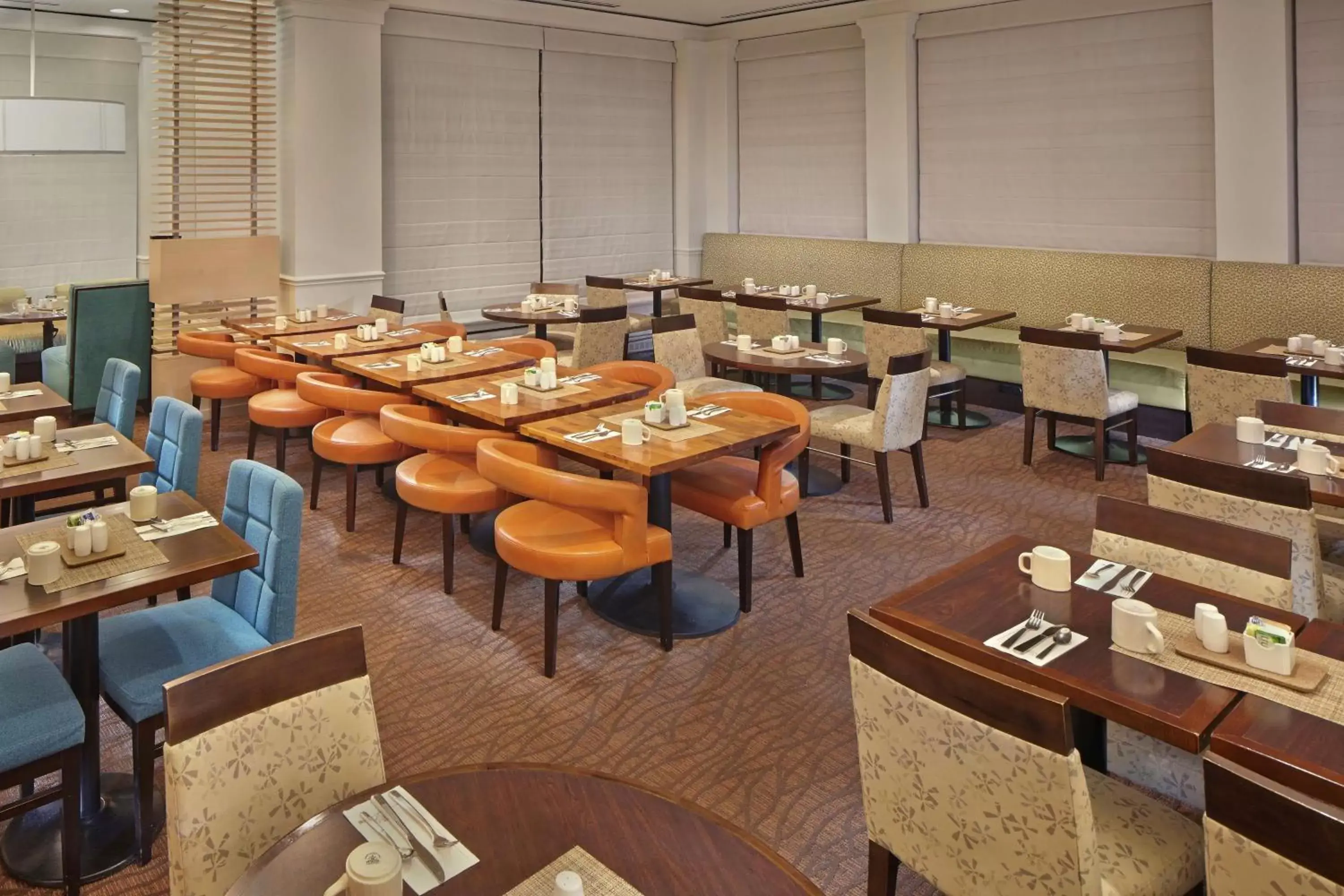 Dining area, Restaurant/Places to Eat in Hilton Garden Inn Danbury