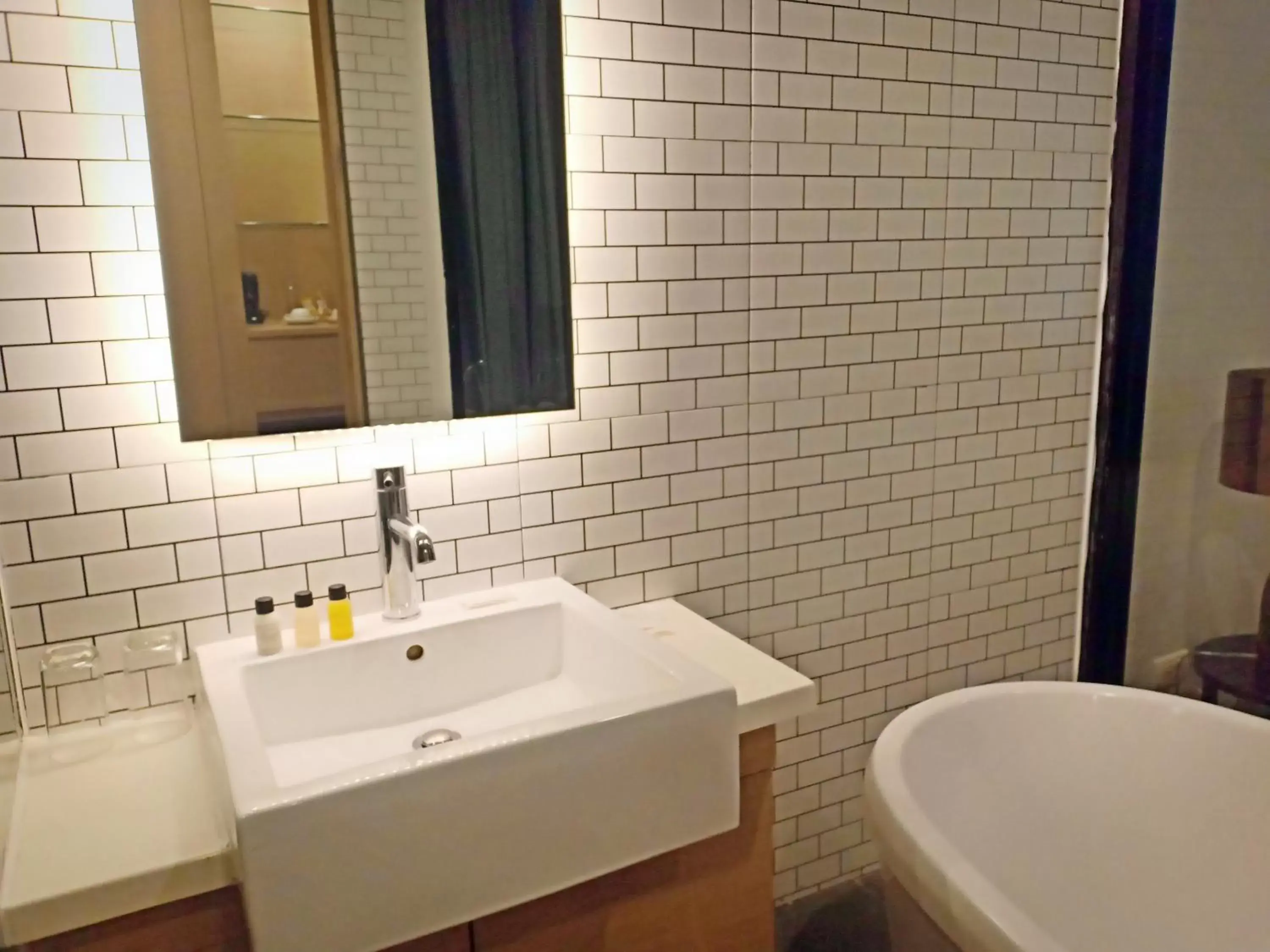 Hot Tub, Bathroom in Vismaya Suvarnabhumi Hotel