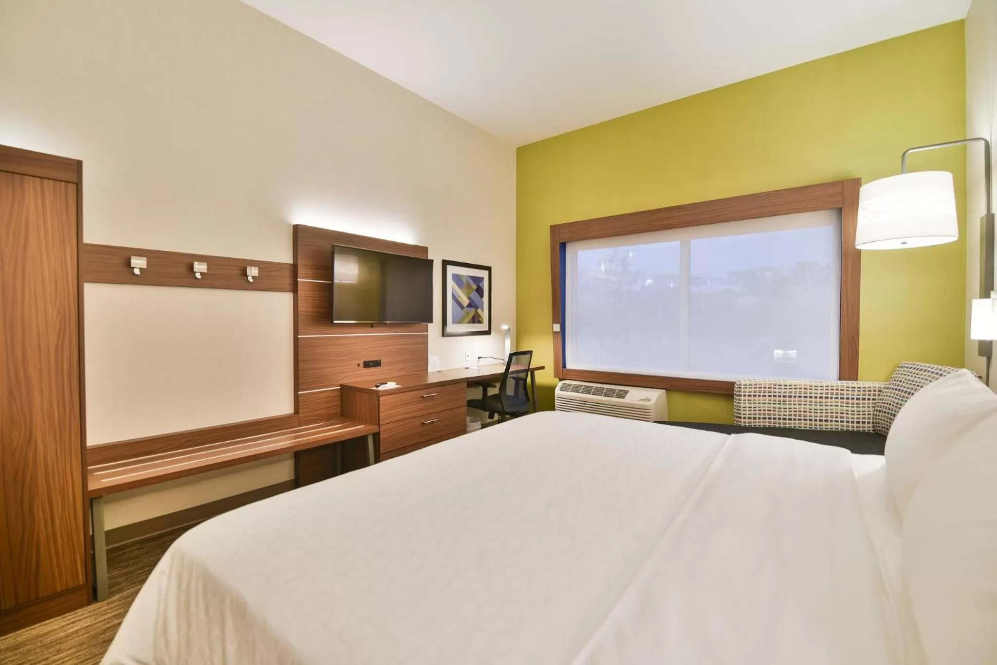 Photo of the whole room, Bed in Holiday Inn Express & Suites Lehi - Thanksgiving Point by IHG
