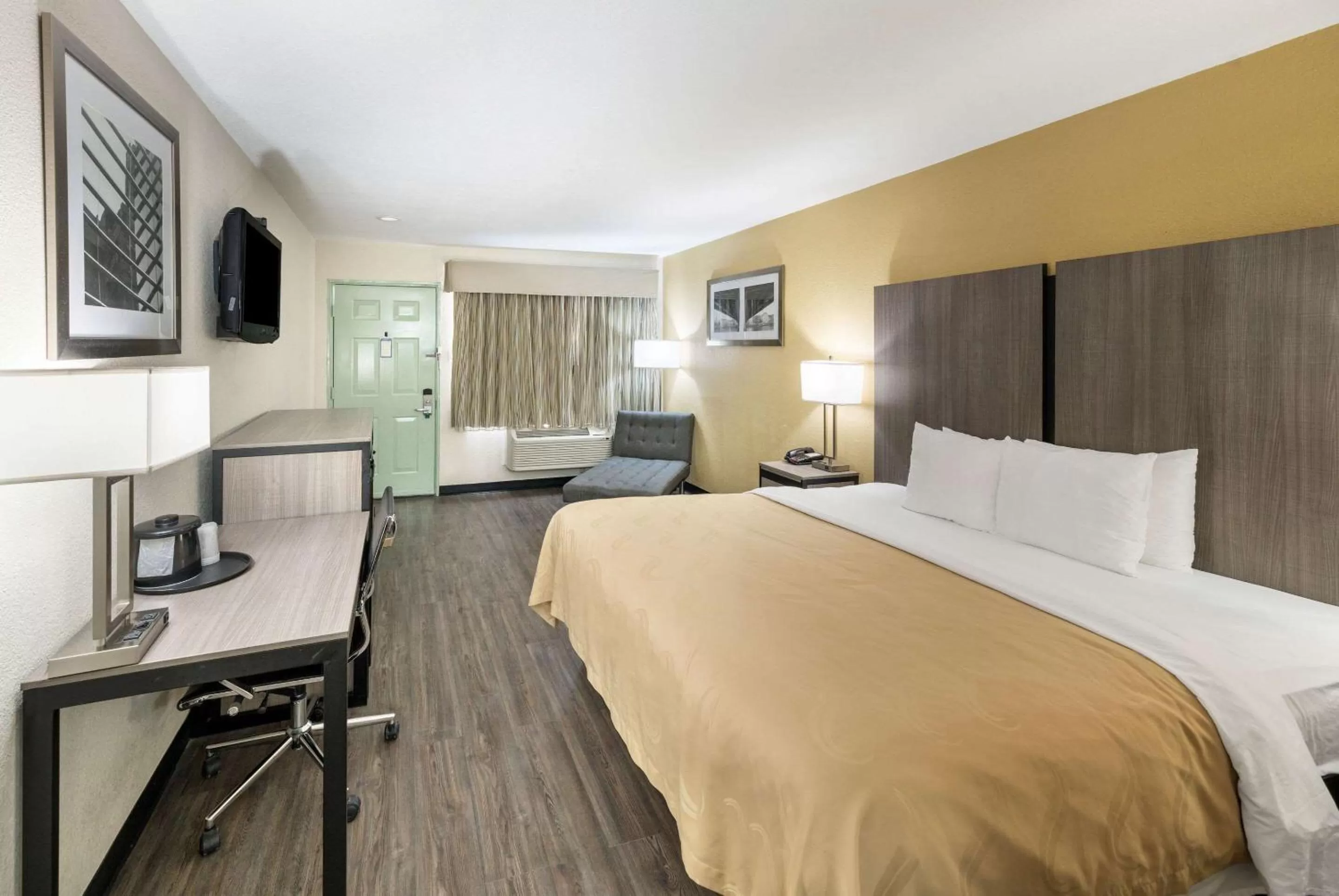 Bedroom, Bed in Quality Inn Fort Stockton