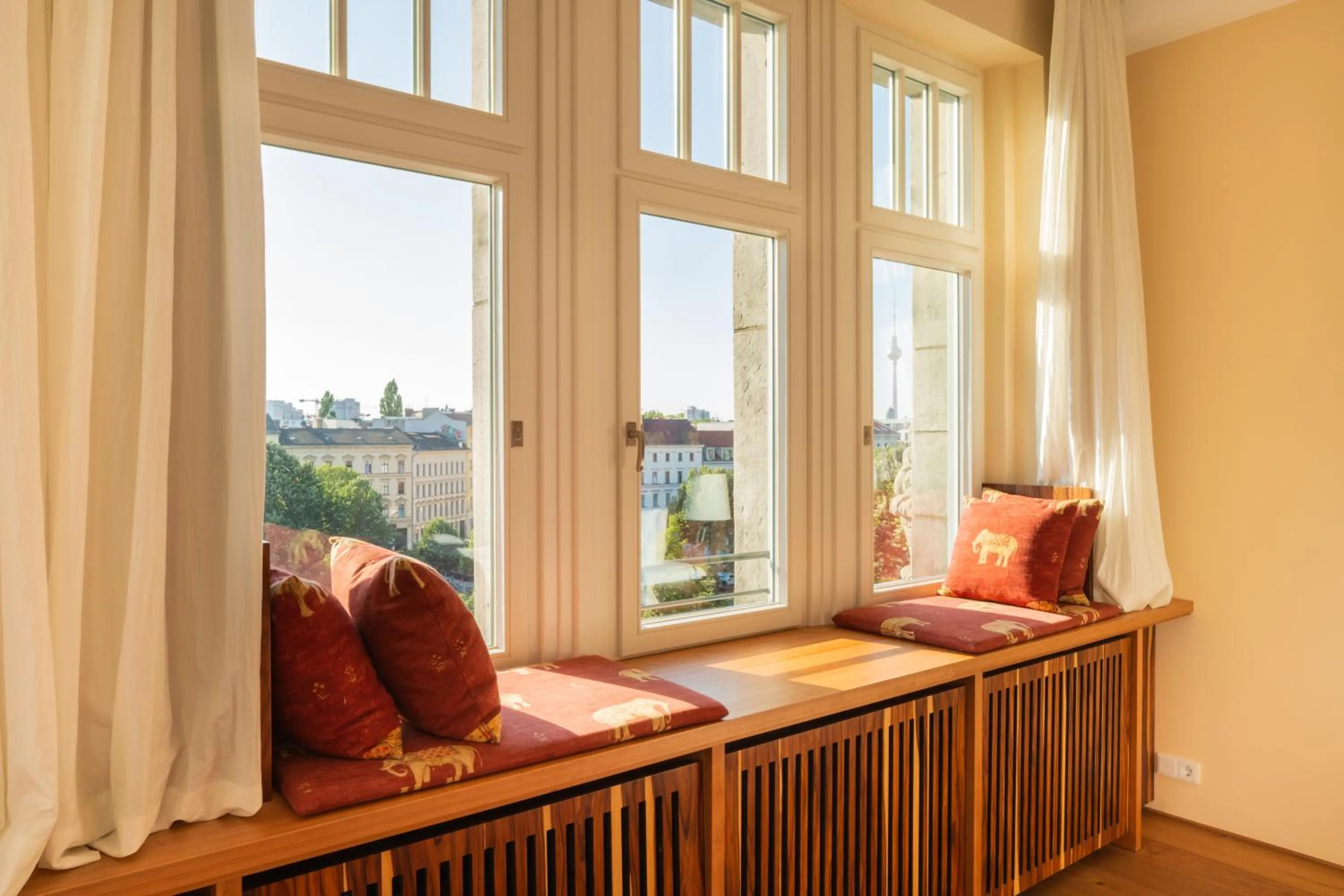 Coffee/tea facilities in Orania.Berlin