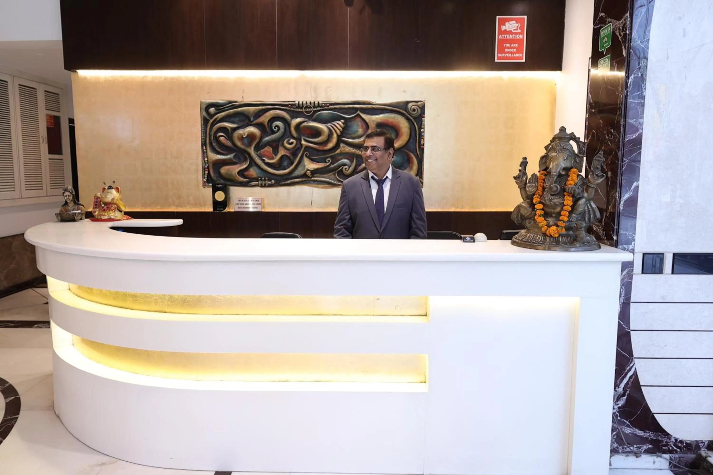 Lobby or reception in Hotel Grand Godwin - Near New Delhi Railway Station - Paharganj