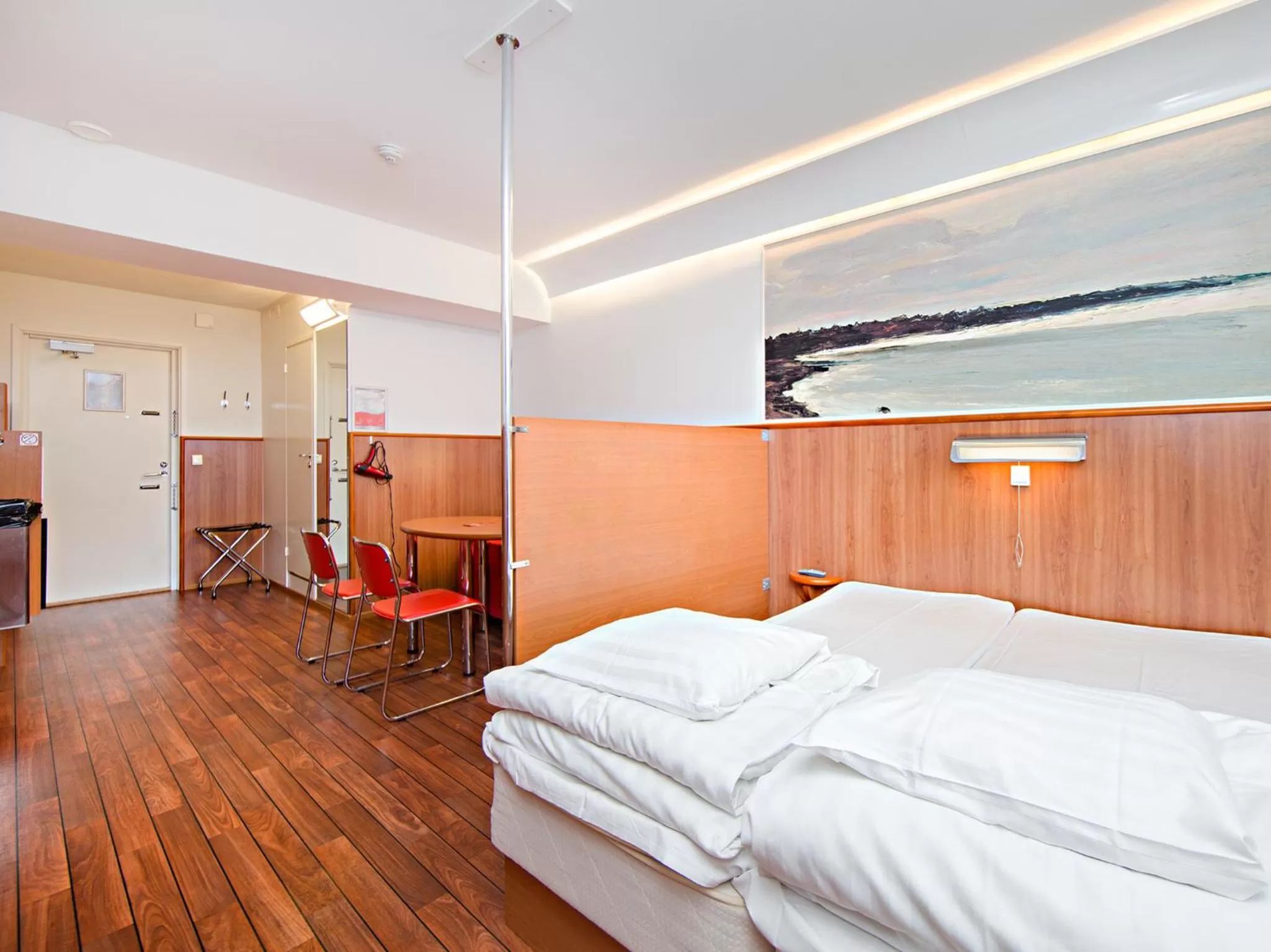 Photo of the whole room, Bed in Omena Hotel Turku Humalistonkatu