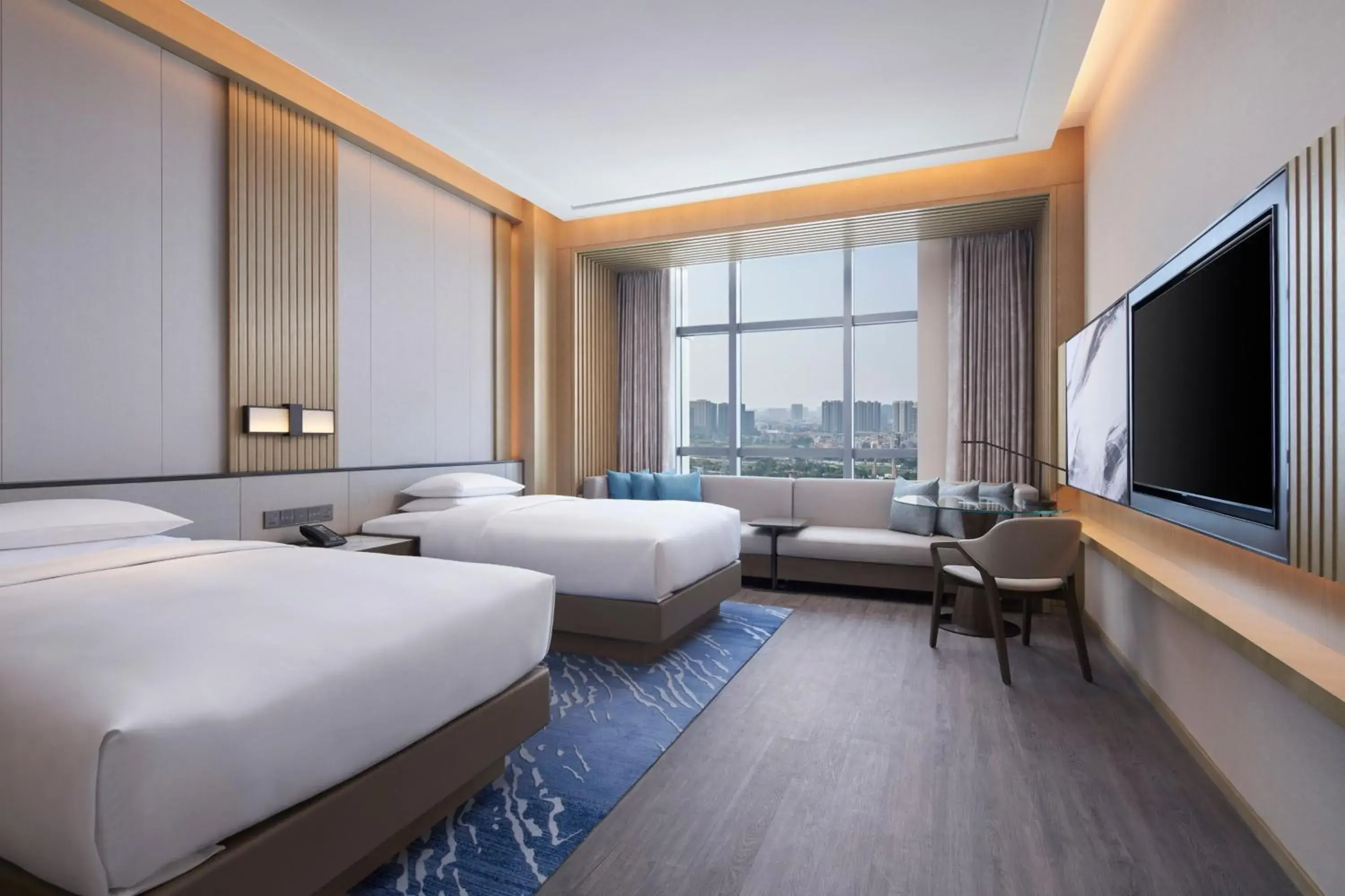 Bedroom, TV/Entertainment Center in Courtyard by Marriott Foshan