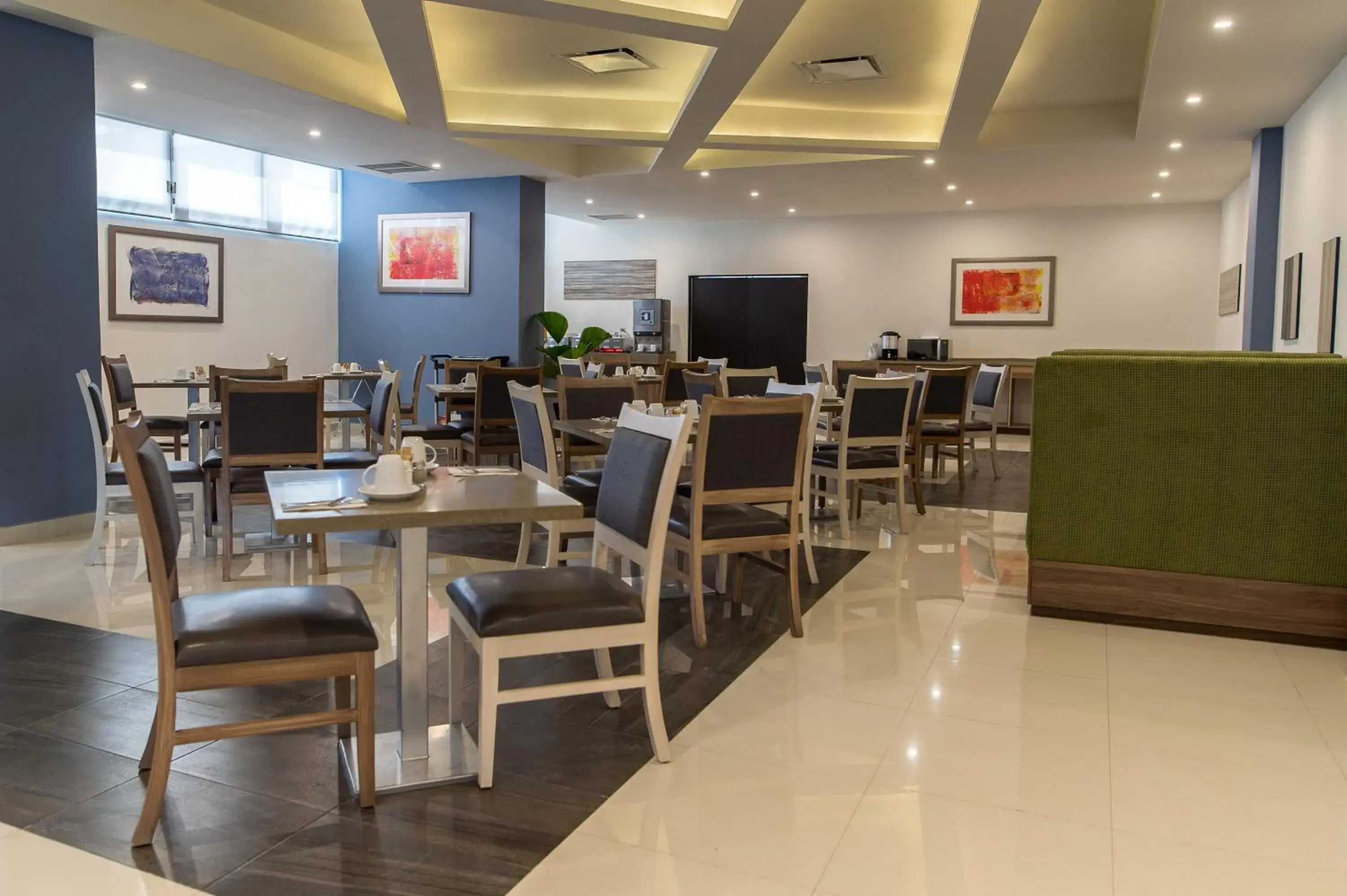 Restaurant/places to eat in Ocean View Beach Hotel