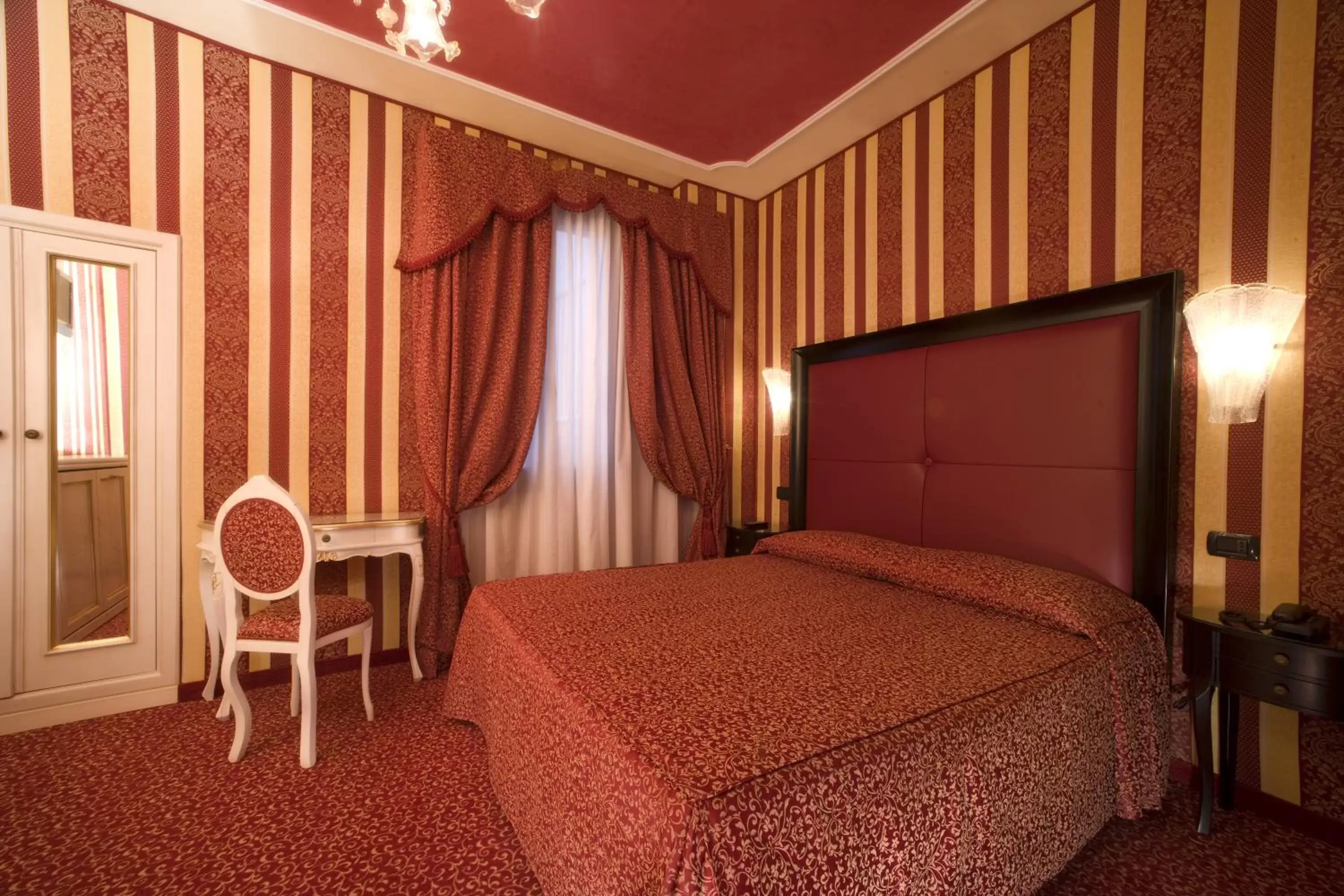 Double Room in Hotel Alcyone Double Room in Hotel Alcyone