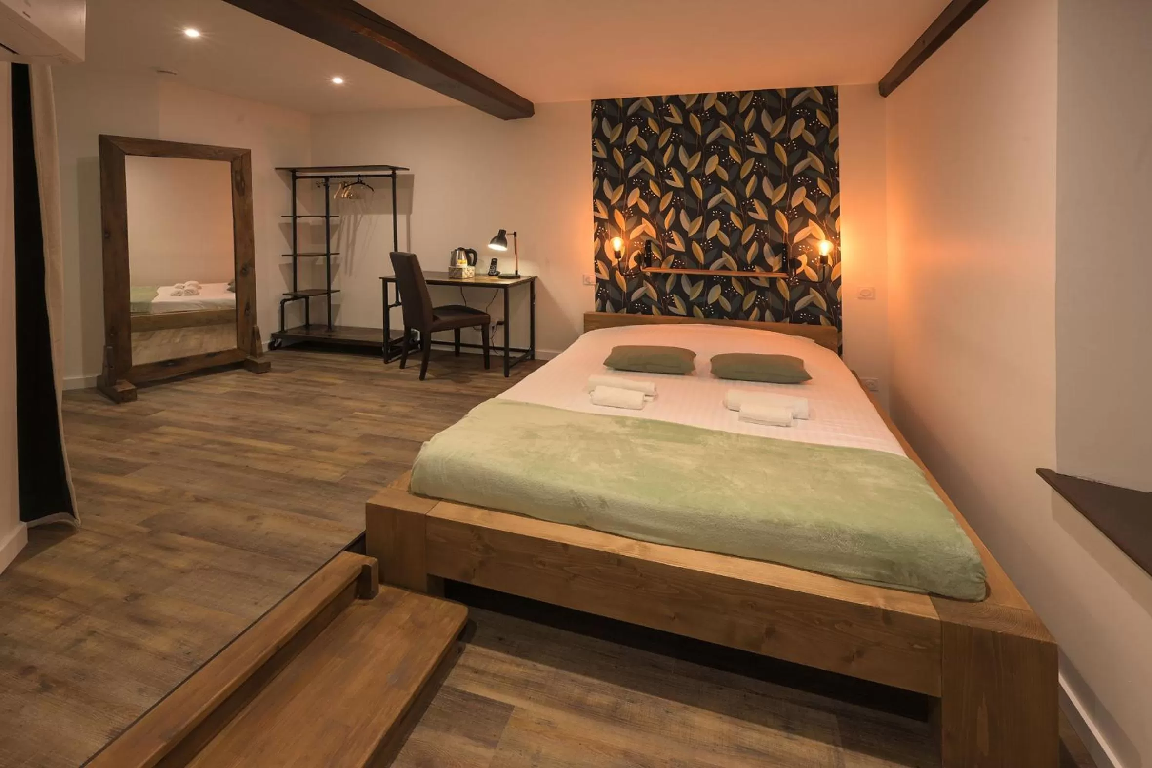 Bed in Hotel De La Croisée