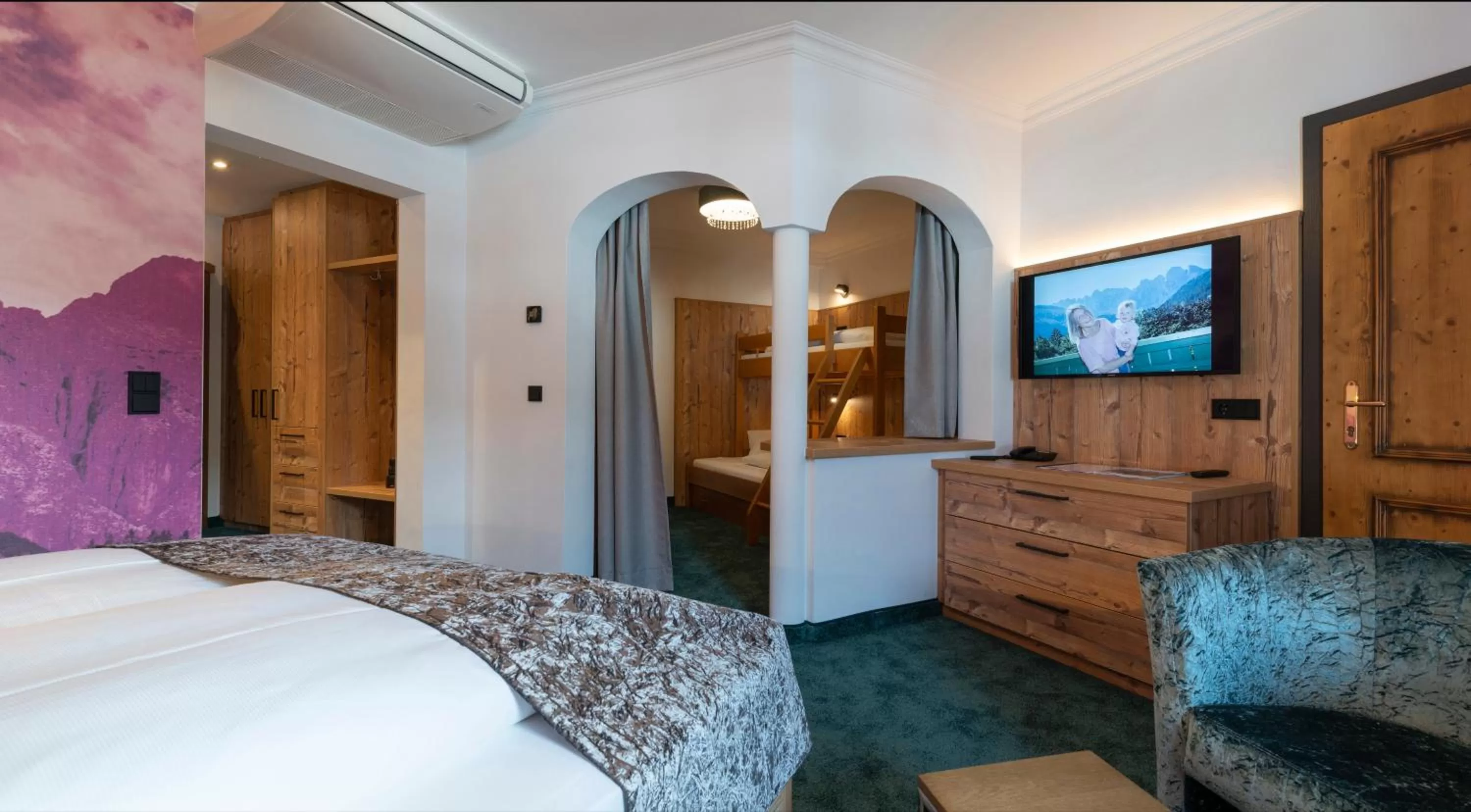 Photo of the whole room, Bed in Hotel Sommerhof