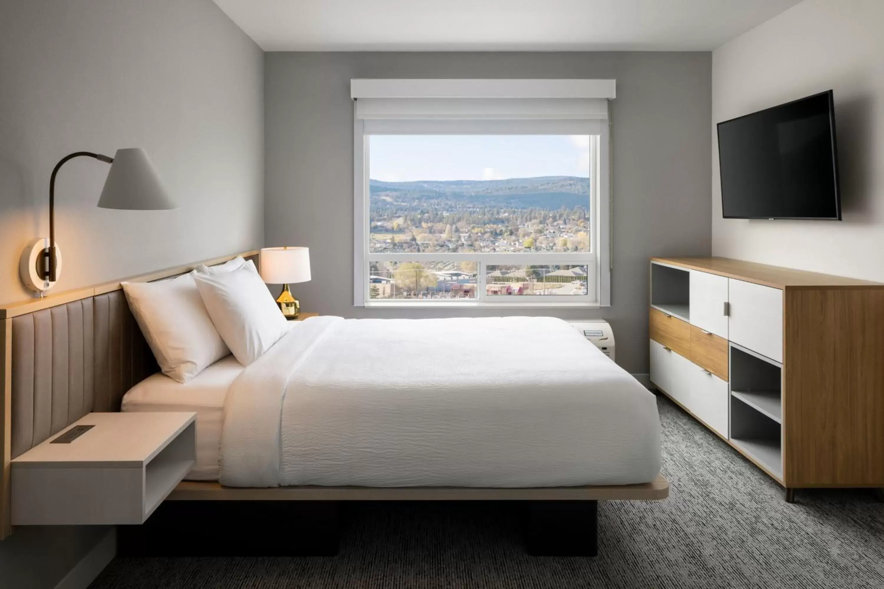 Bedroom in TownePlace Suites by Marriott West Kelowna