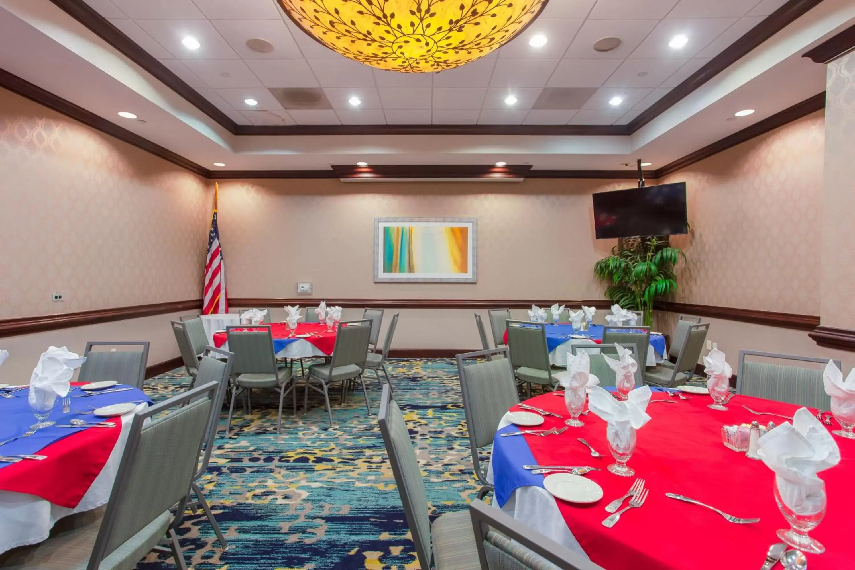 Banquet/Function facilities, Restaurant/Places to Eat in Holiday Inn Hotel & Suites Tallahassee Conference Center North, an IHG Hotel