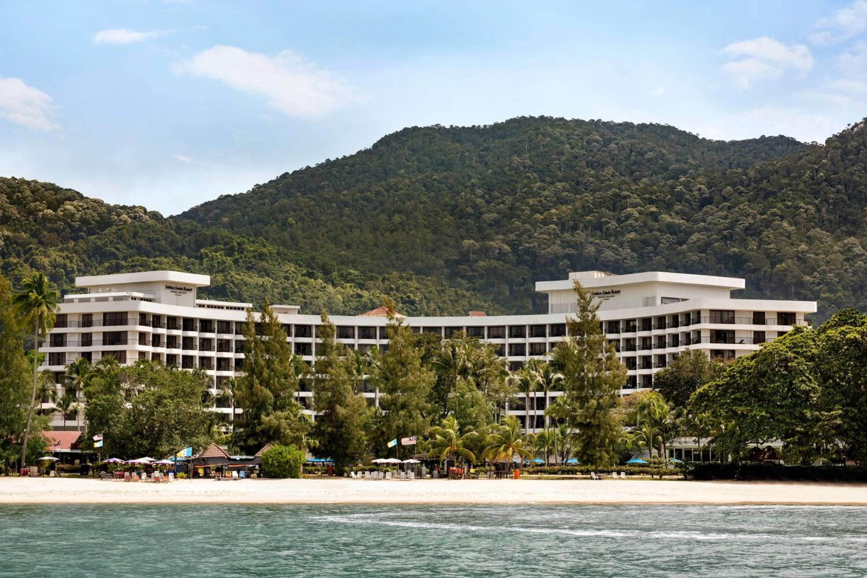 Property building in Shangri-La Golden Sands, Penang