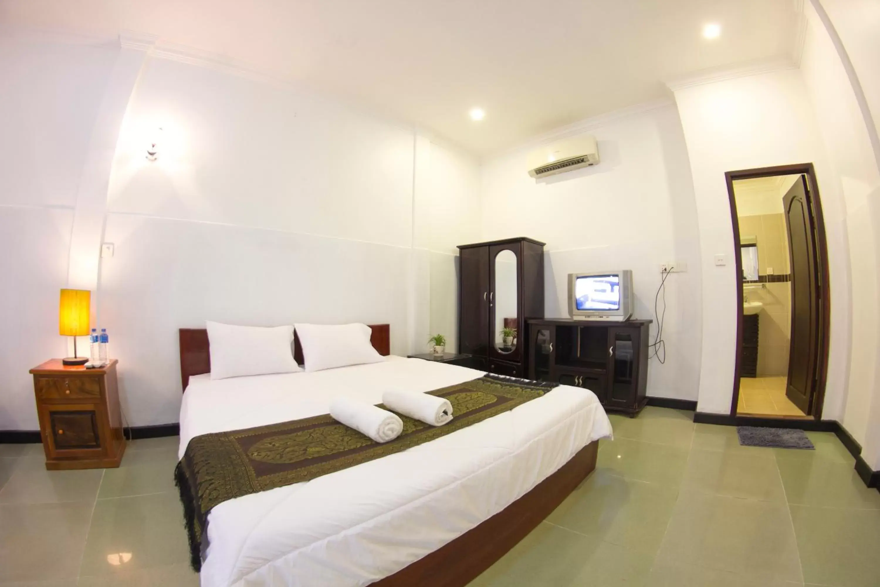 Superior Double Room with Balcony in RS Guesthouse