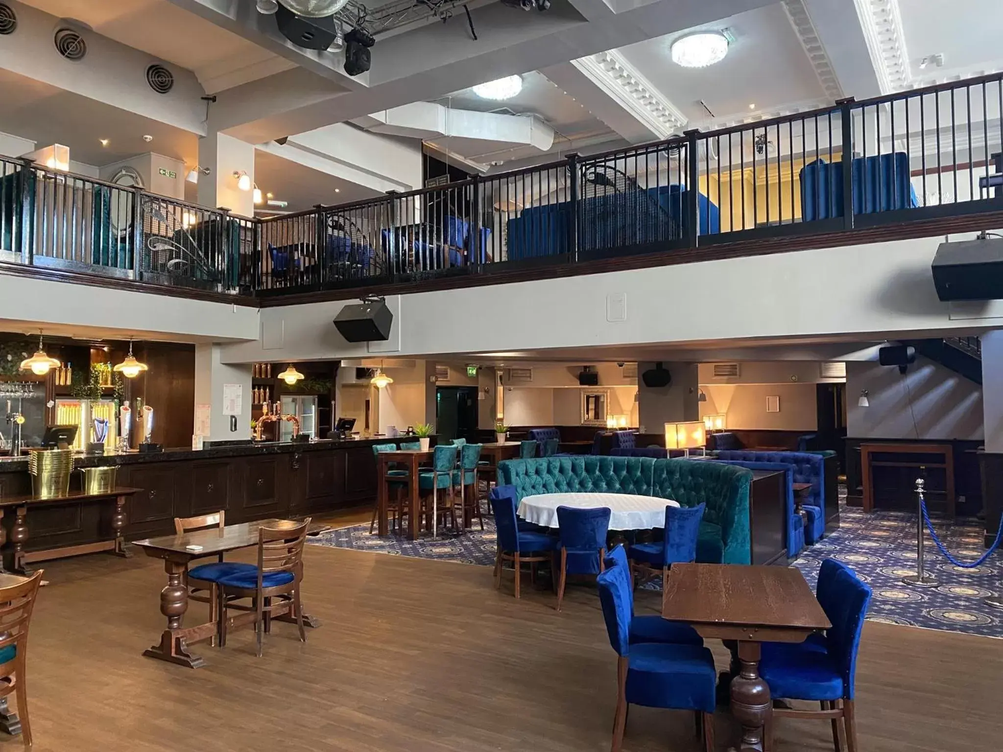 Lounge or bar, Restaurant/Places to Eat in Queens Hotel