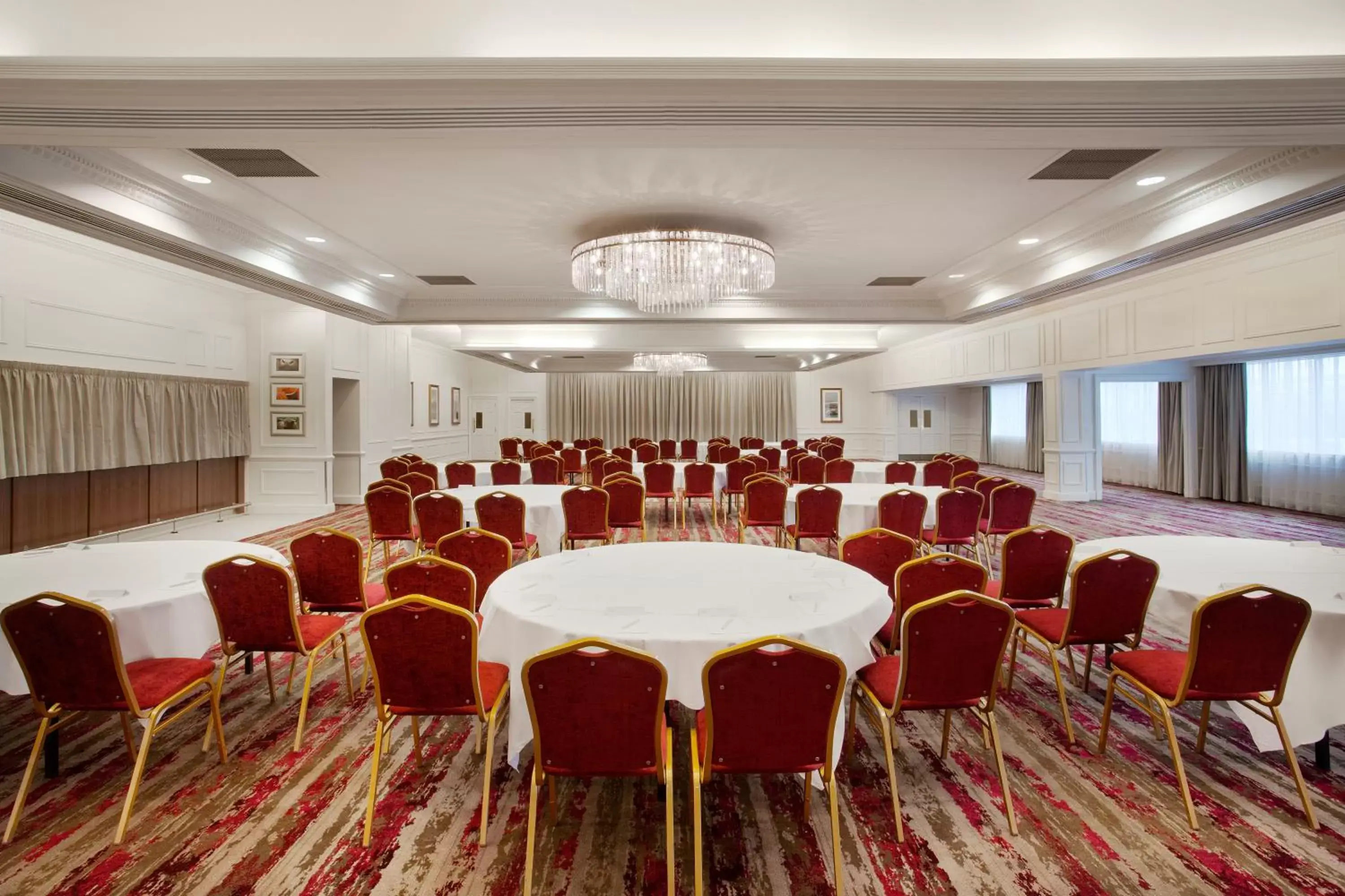 Meeting/conference room in Leonardo Hotel - Formerly Jurys Inn and Conference Venue Aberdeen Airport