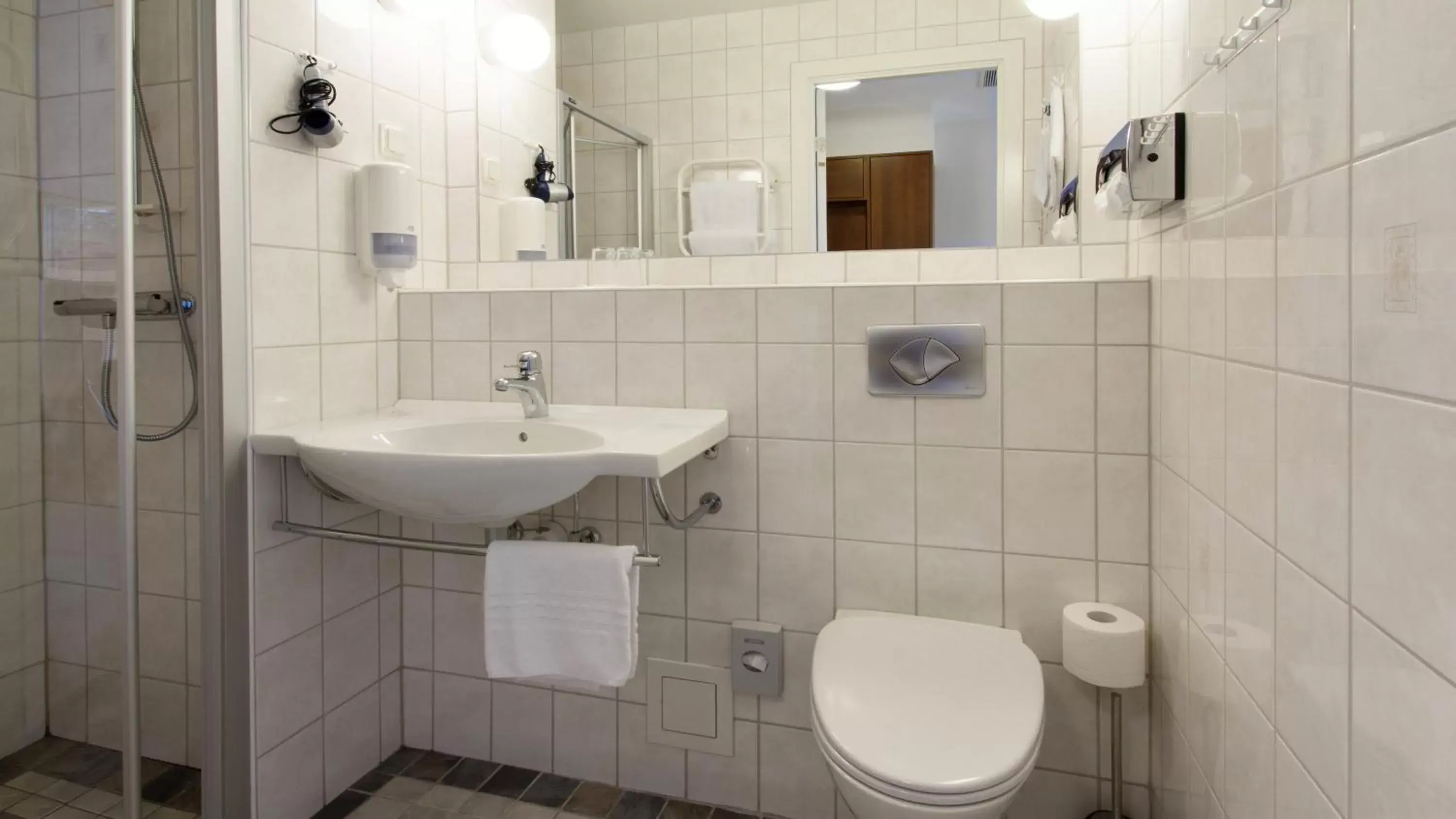 Bathroom in Best Western Solhem Hotel