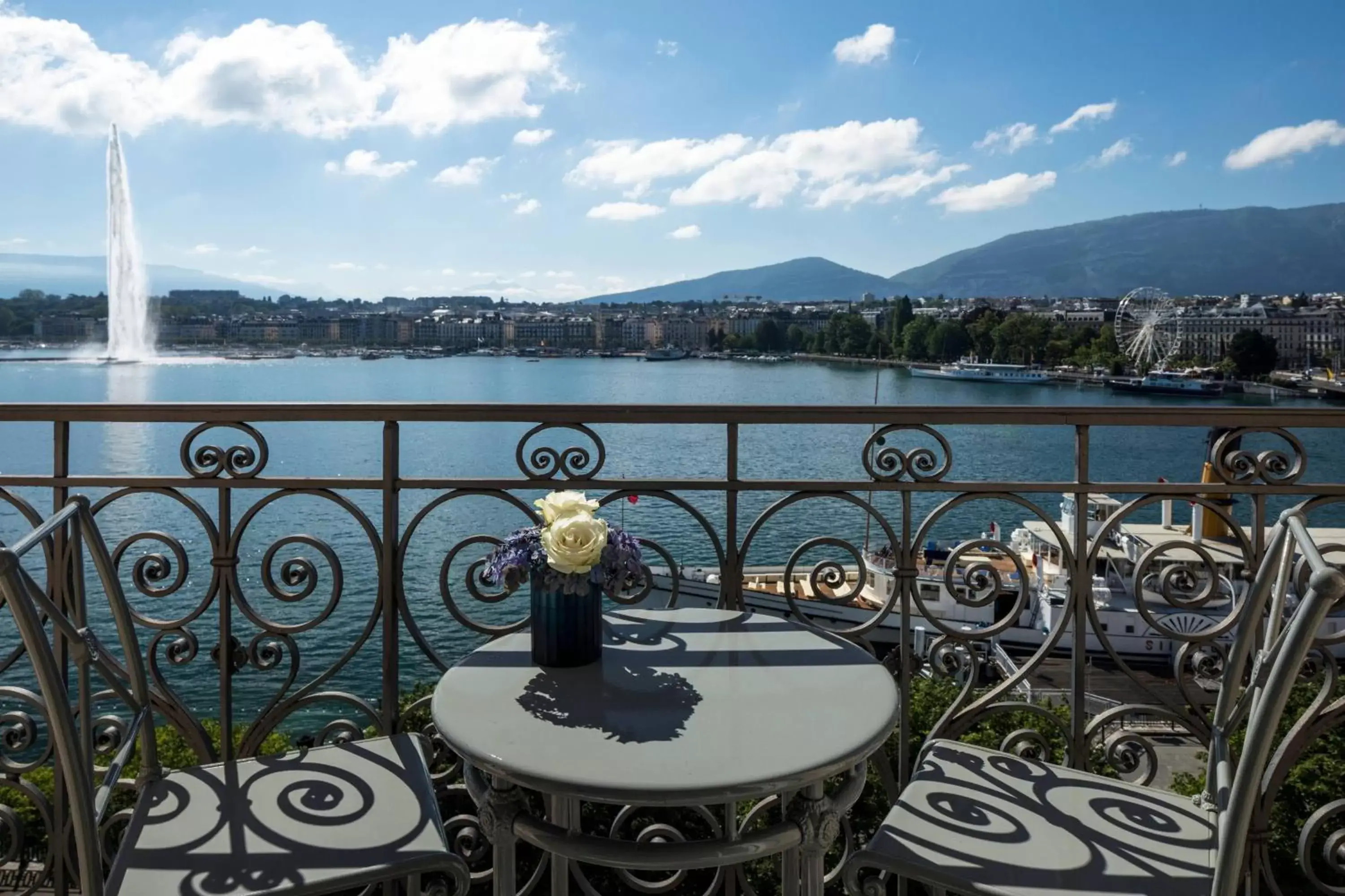 Photo of the whole room in The Ritz-Carlton Hotel de la Paix, Geneva