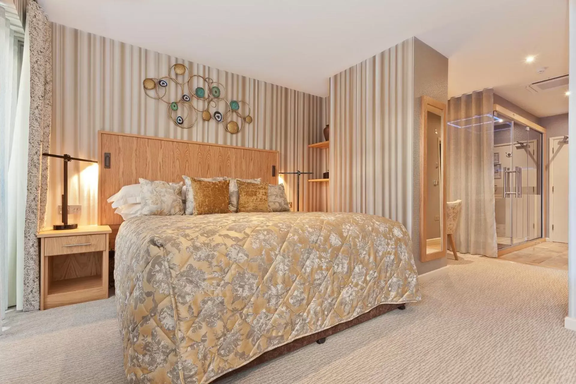Bed in Ambleside Salutation Hotel & Spa, World Hotel Distinctive