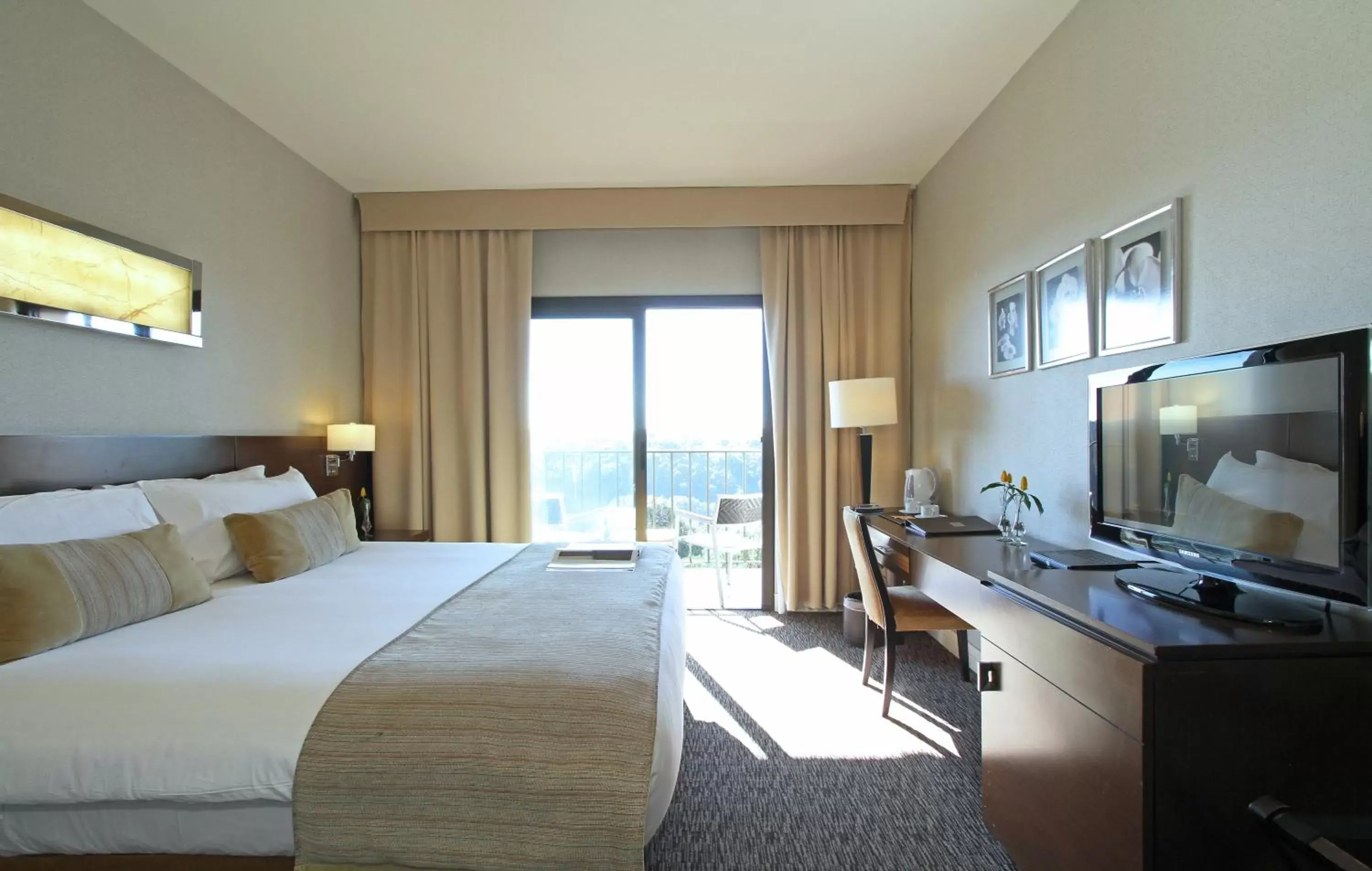 Bedroom, Bed in Panoramic Grand - Iguazú Bedroom, Bed in Panoramic Grand - Iguazú