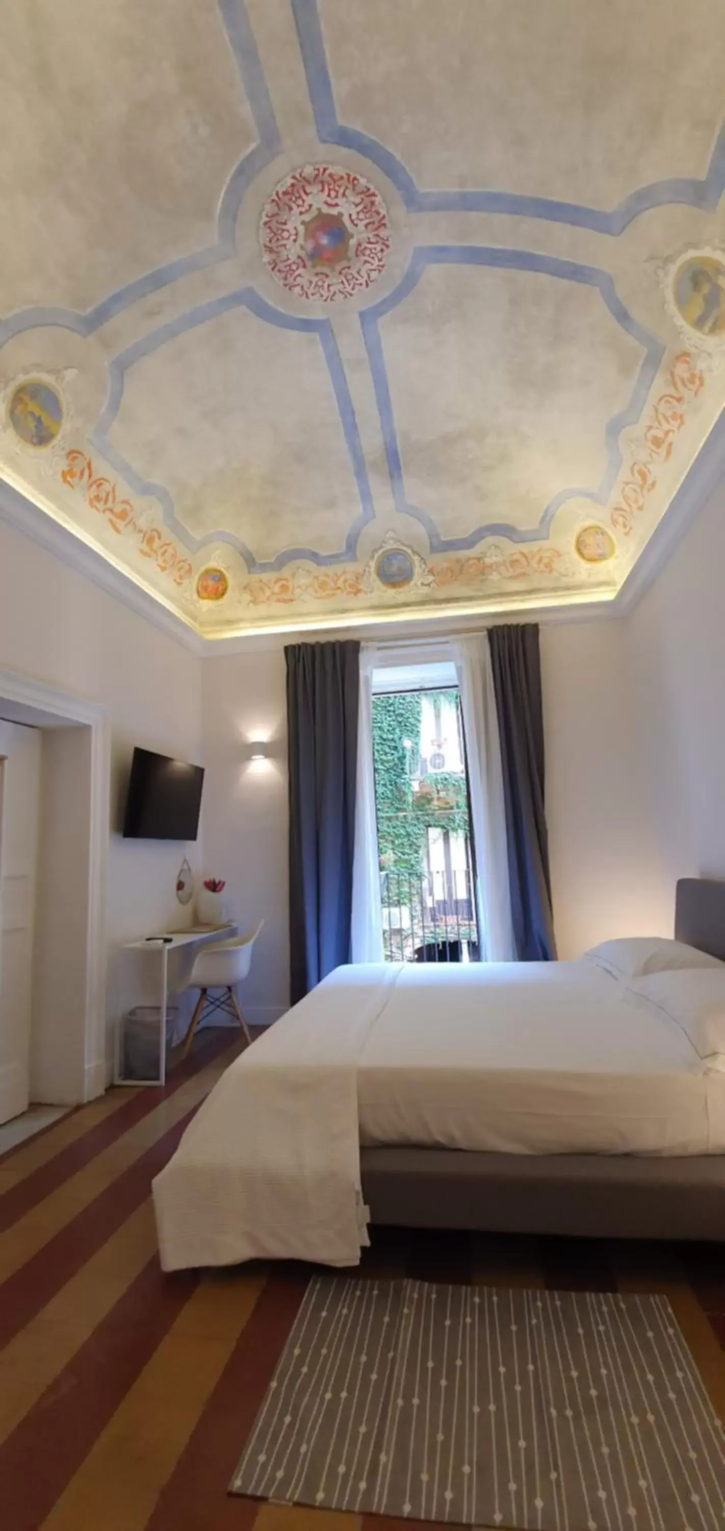 Photo of the whole room, Bed in Palazzo del Verga