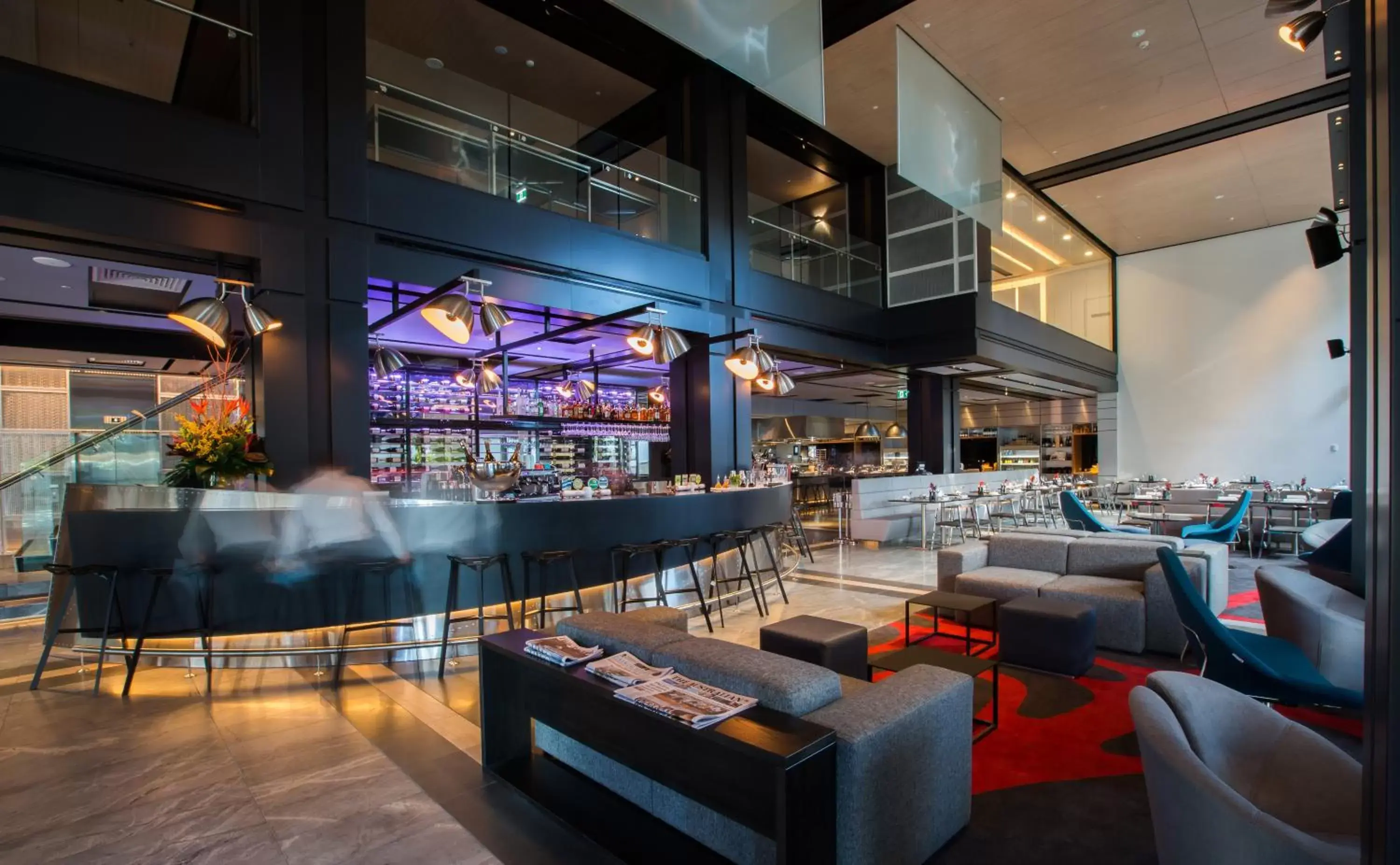 Lounge or bar in Pullman Sydney Airport