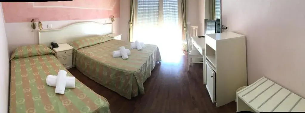Bed in Attianese Hotel Restaurant