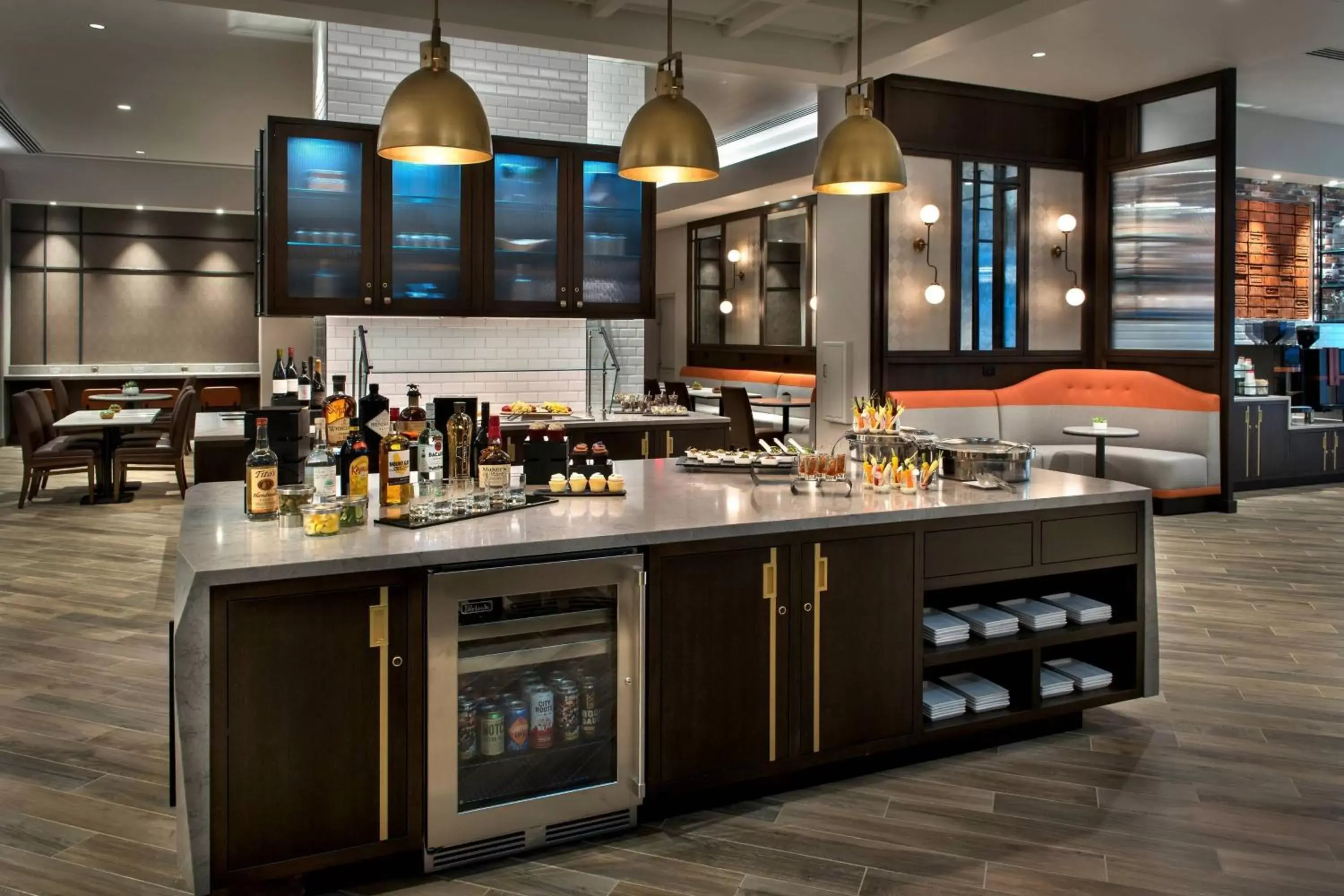 Lounge or bar, Kitchen/Kitchenette in Boston Marriott Copley Place