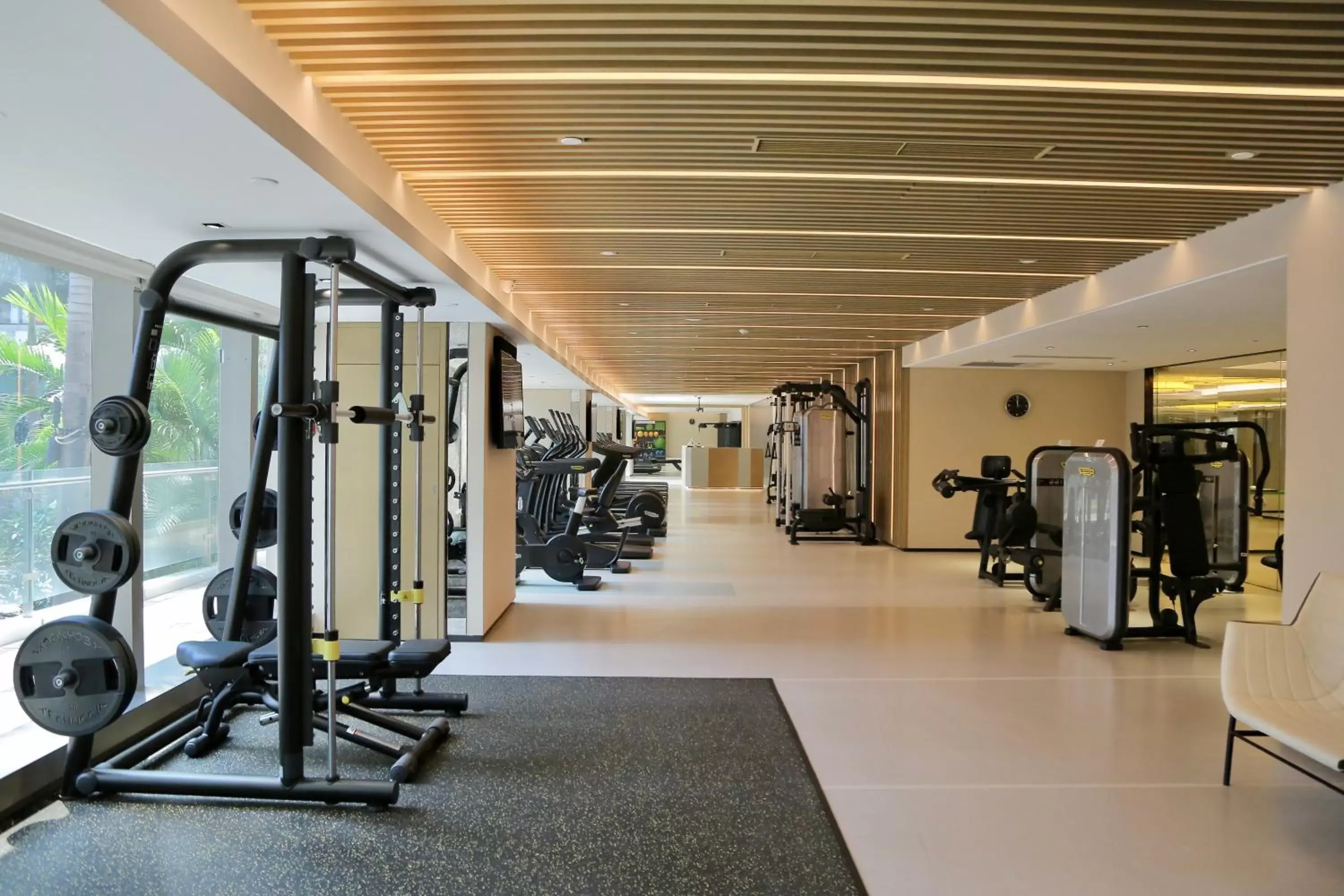 Fitness centre/facilities, Fitness Center/Facilities in Jumeirah Guangzhou - Complimentary Shuttle Bus to Canton Fair Complex during Canton Fair period