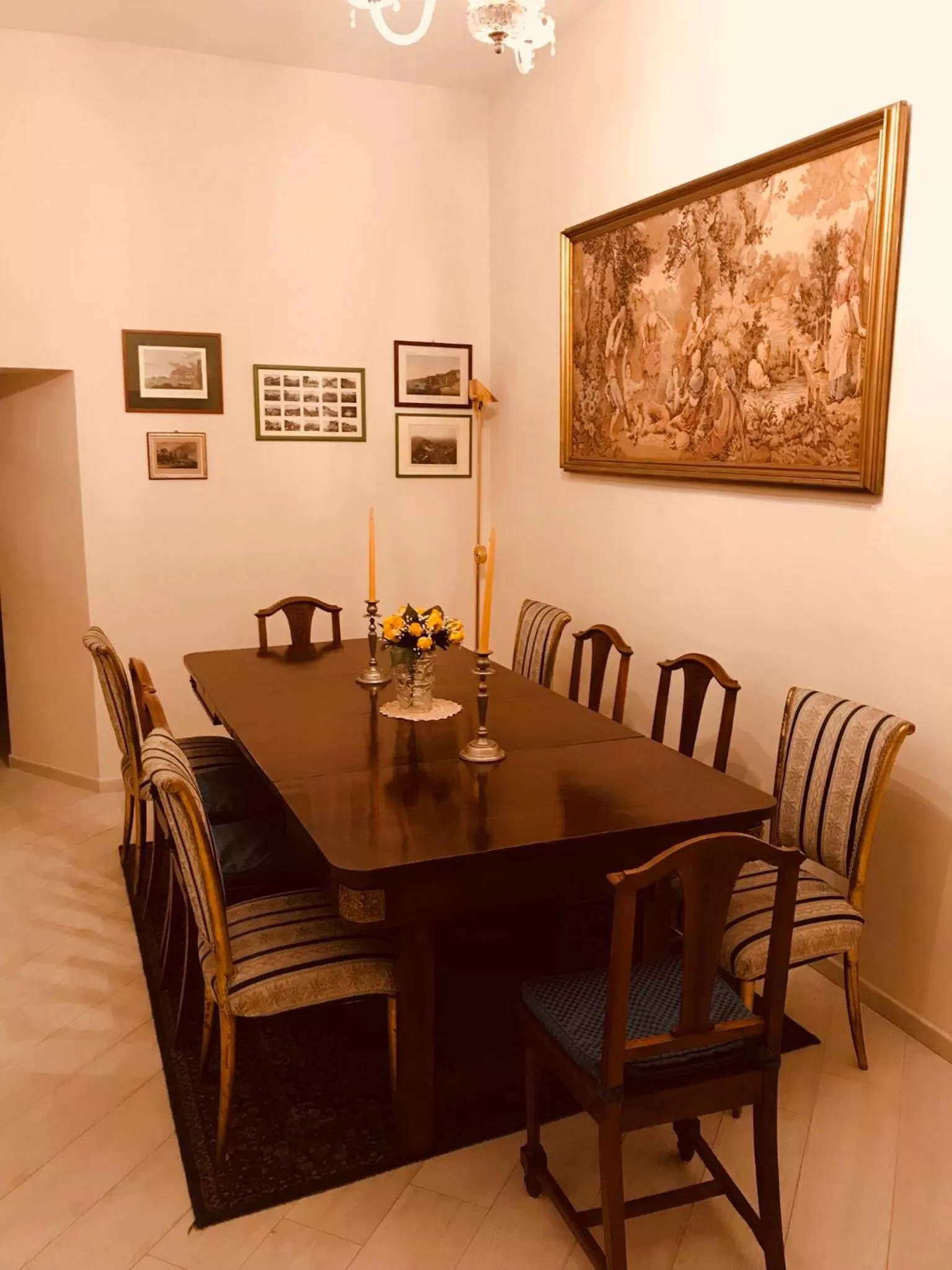 Dining area in Domus Borbonica