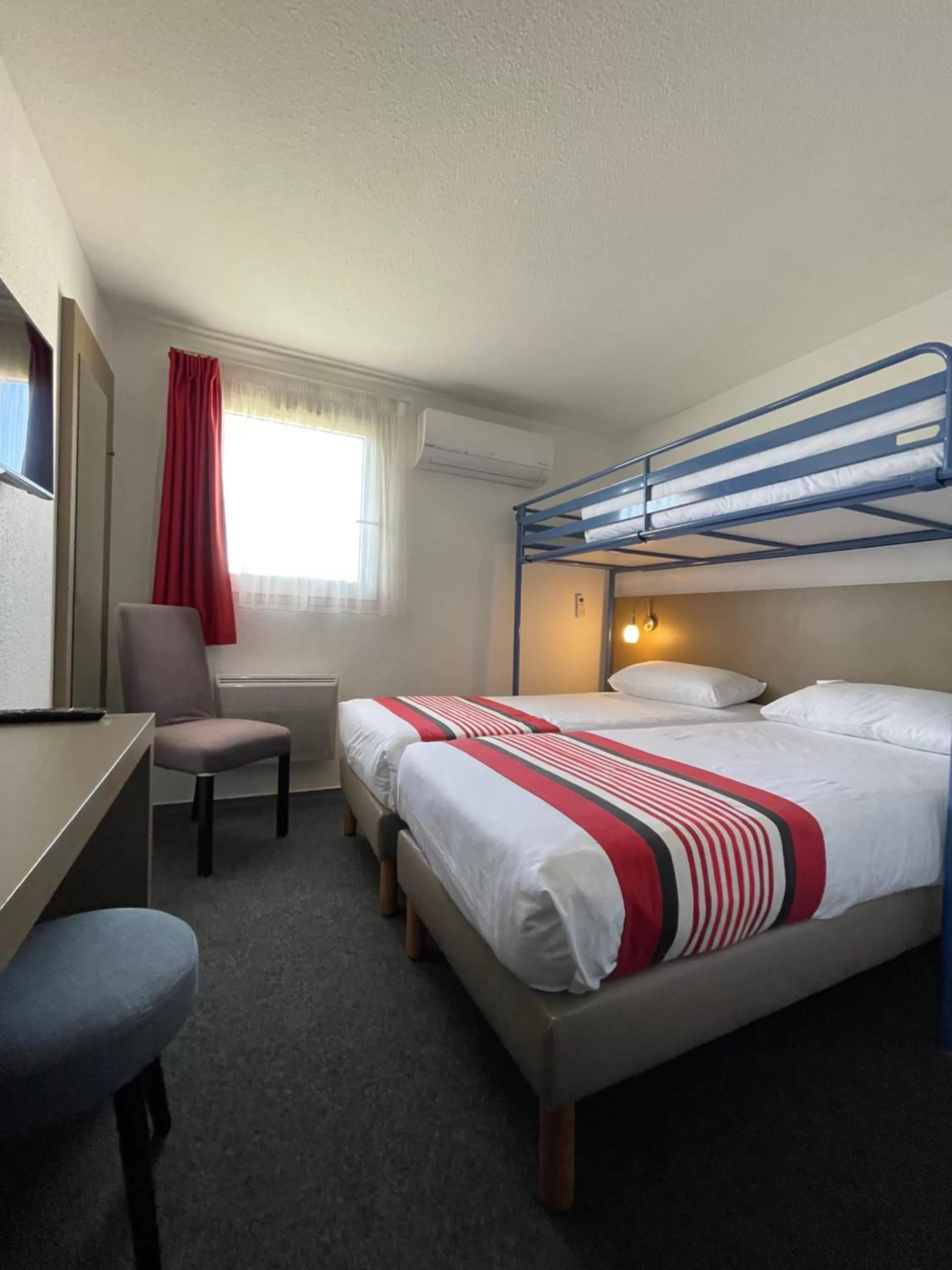 Bed in FastHôtel Biarritz Bidart Côte-Basque - Un hôtel FH Collection