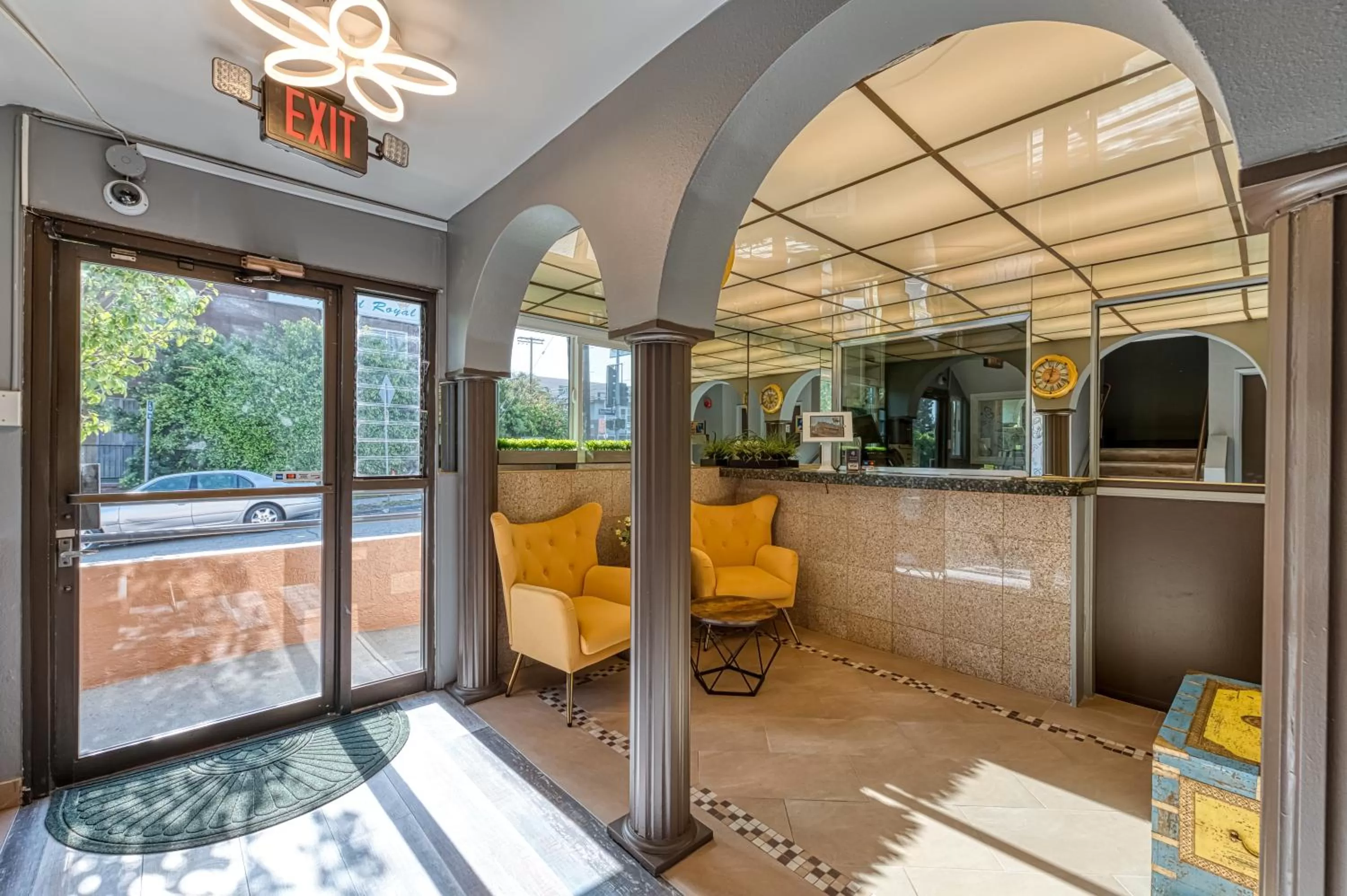 Lobby or reception in La Mirage Inn - Hollywood