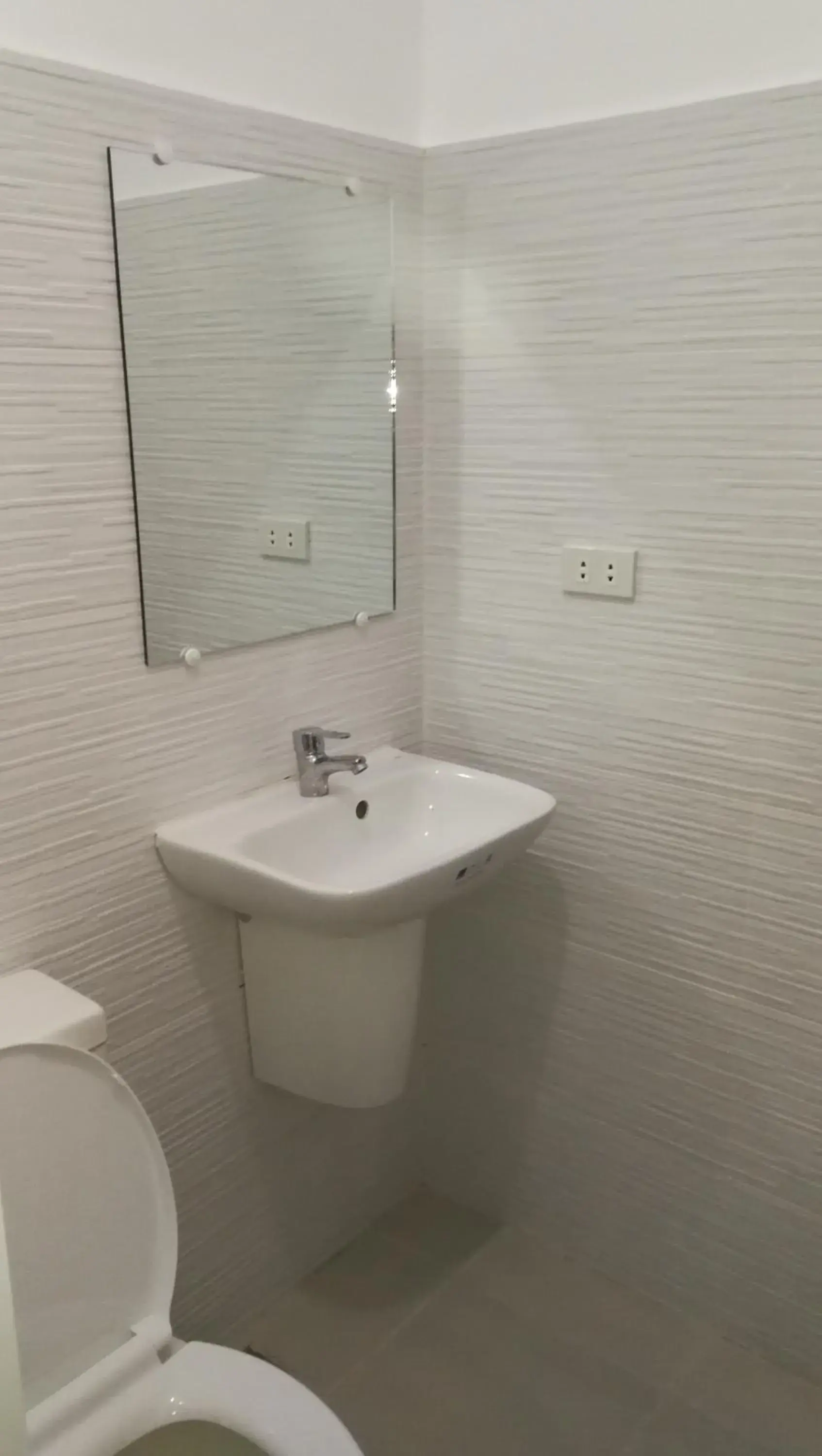 Location, Bathroom in Bellevue Resort