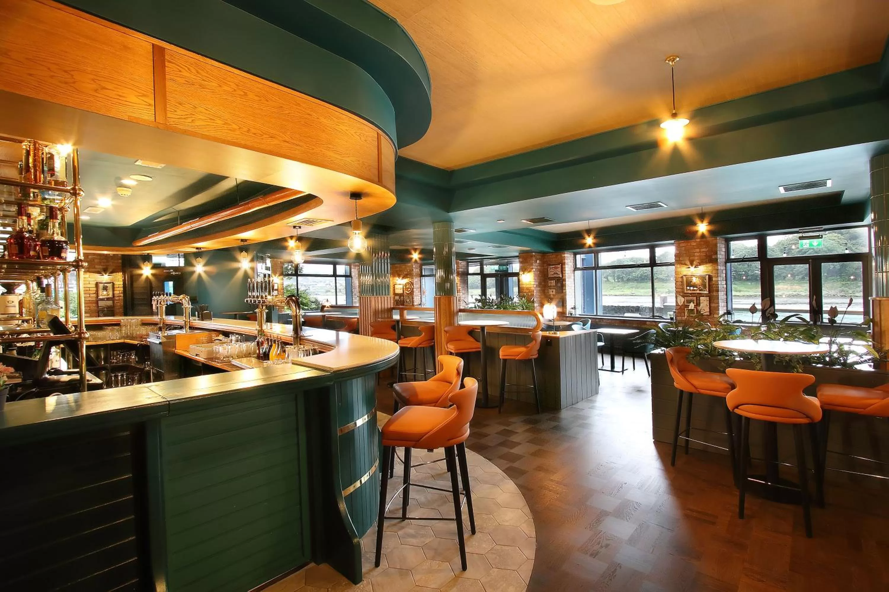 Restaurant/places to eat in Waterford Marina Hotel