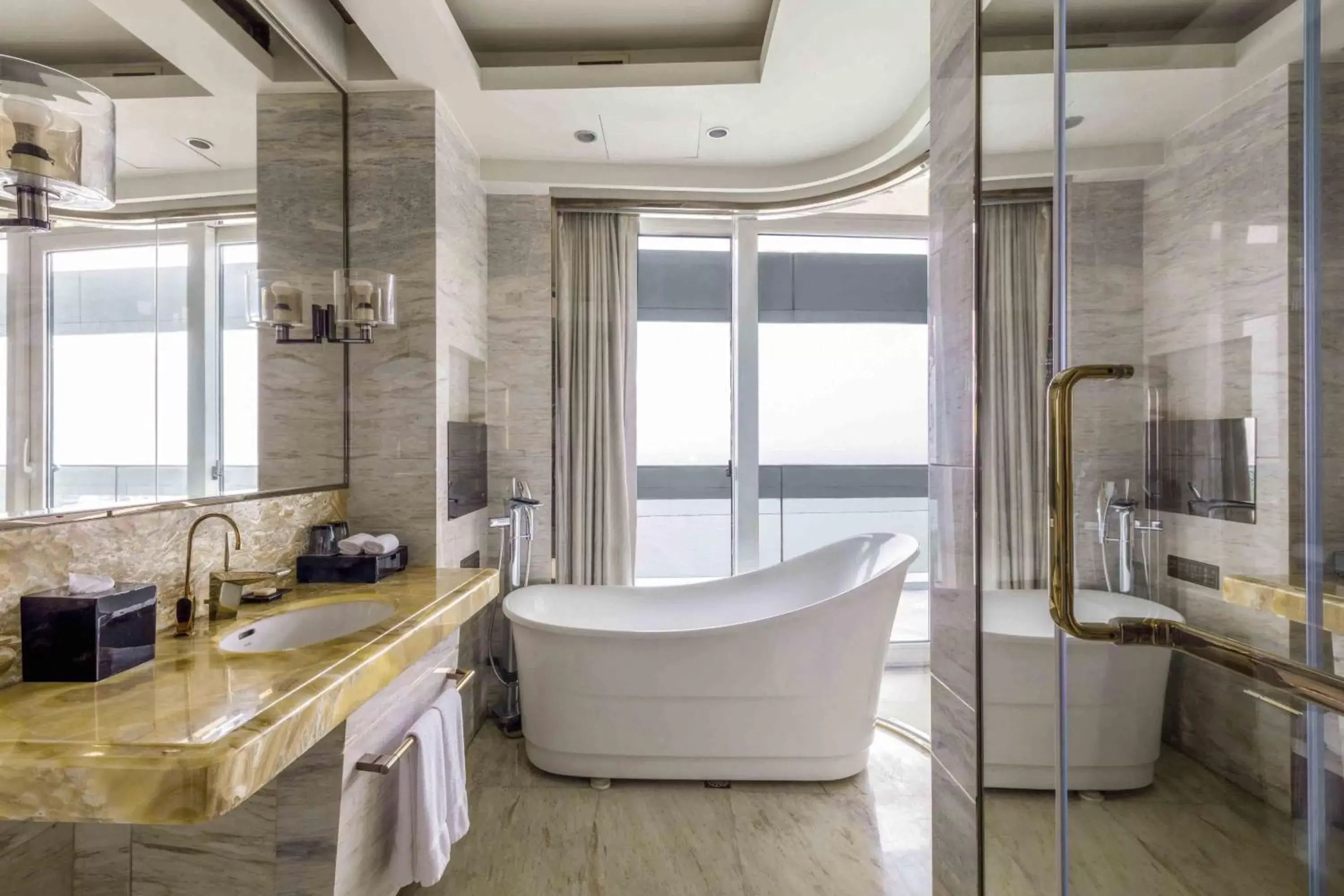 Bathroom in Sheraton Huzhou Taihu Lake Hot Spring Resort & Spa